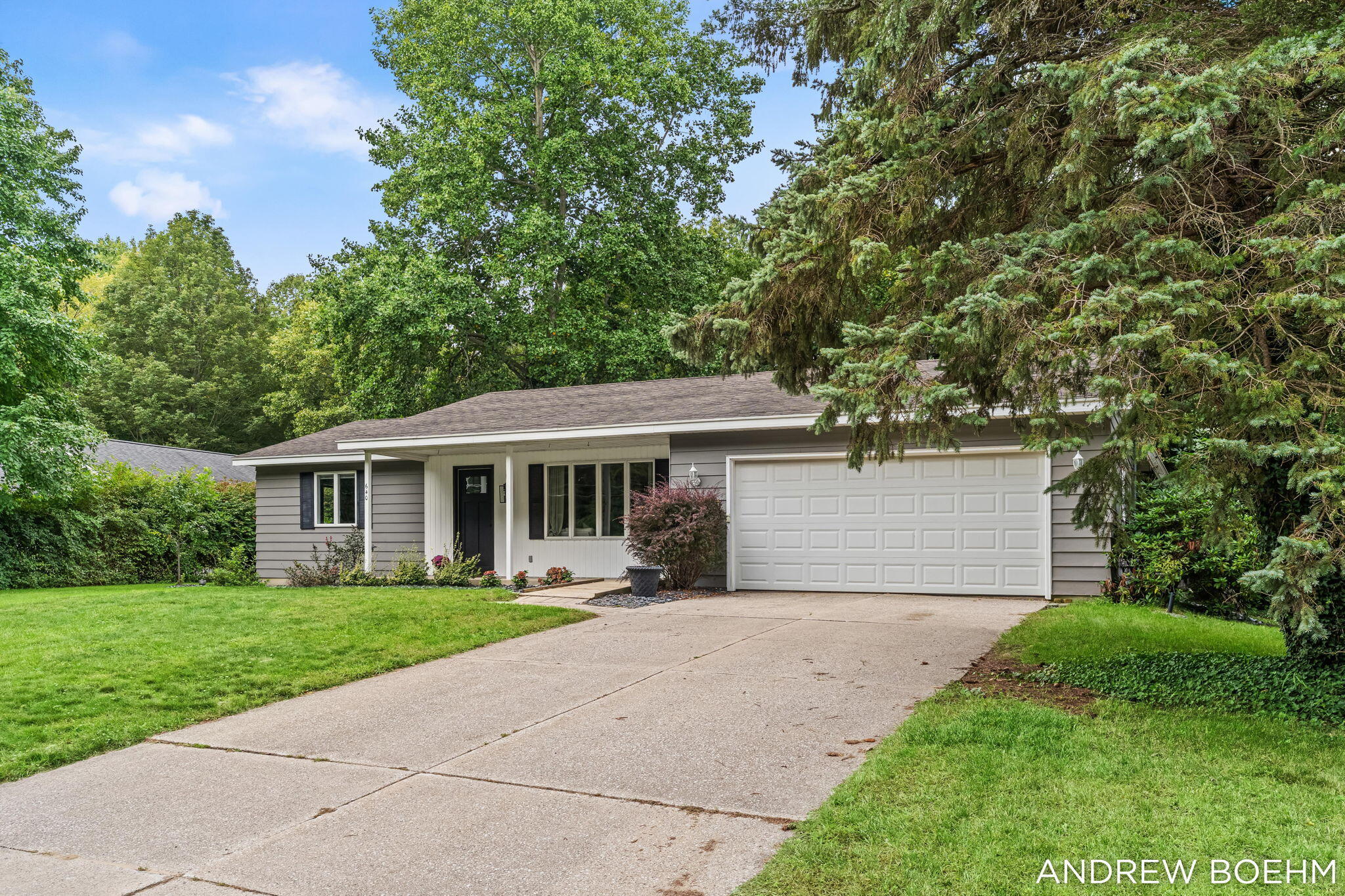 640 Old Orchard Road Holland MI 49423