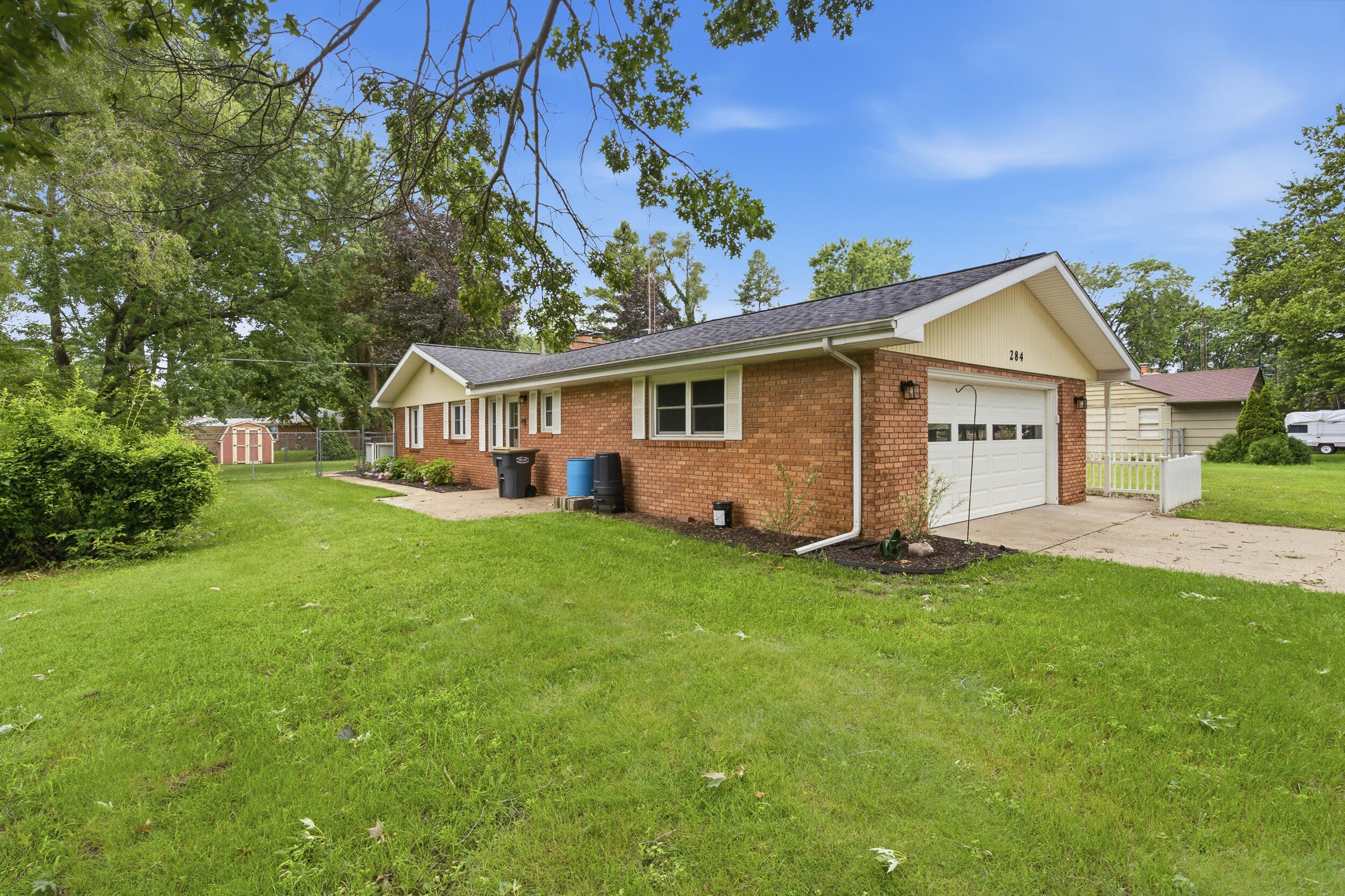 284 Hoover Avenue Benton Harbor MI 49022