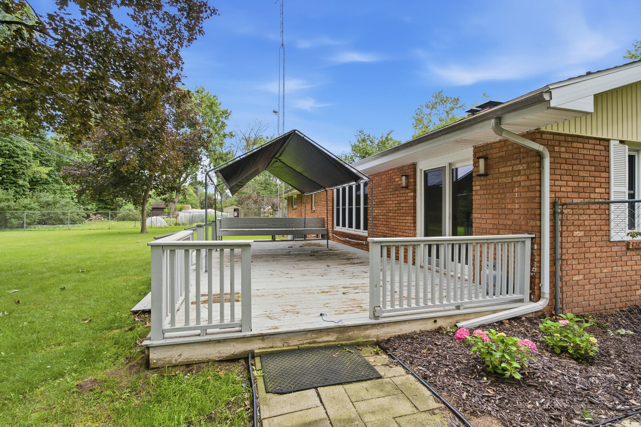 284 Hoover Avenue Benton Harbor MI 49022