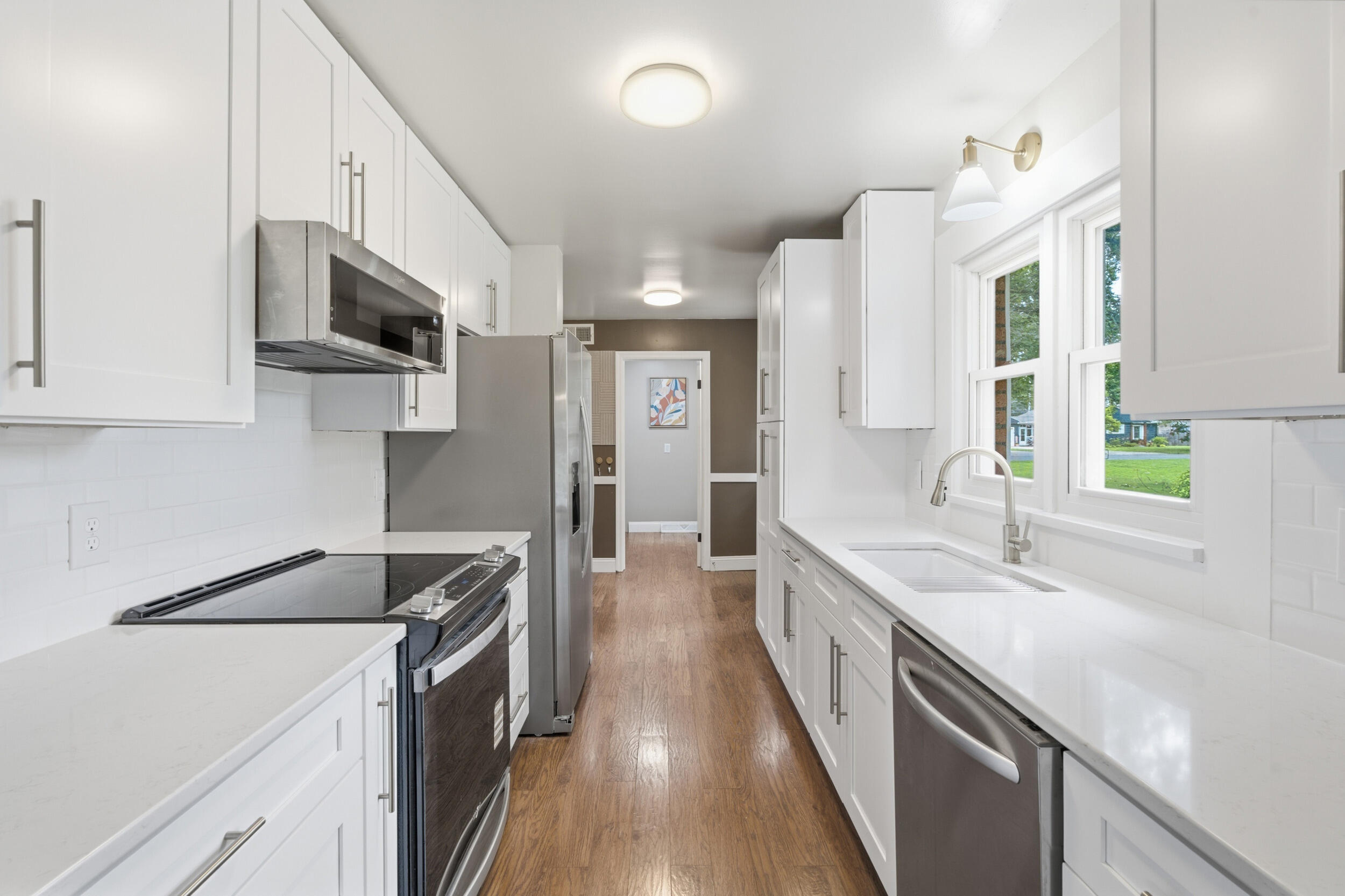 284 Hoover Avenue Benton Harbor MI 49022