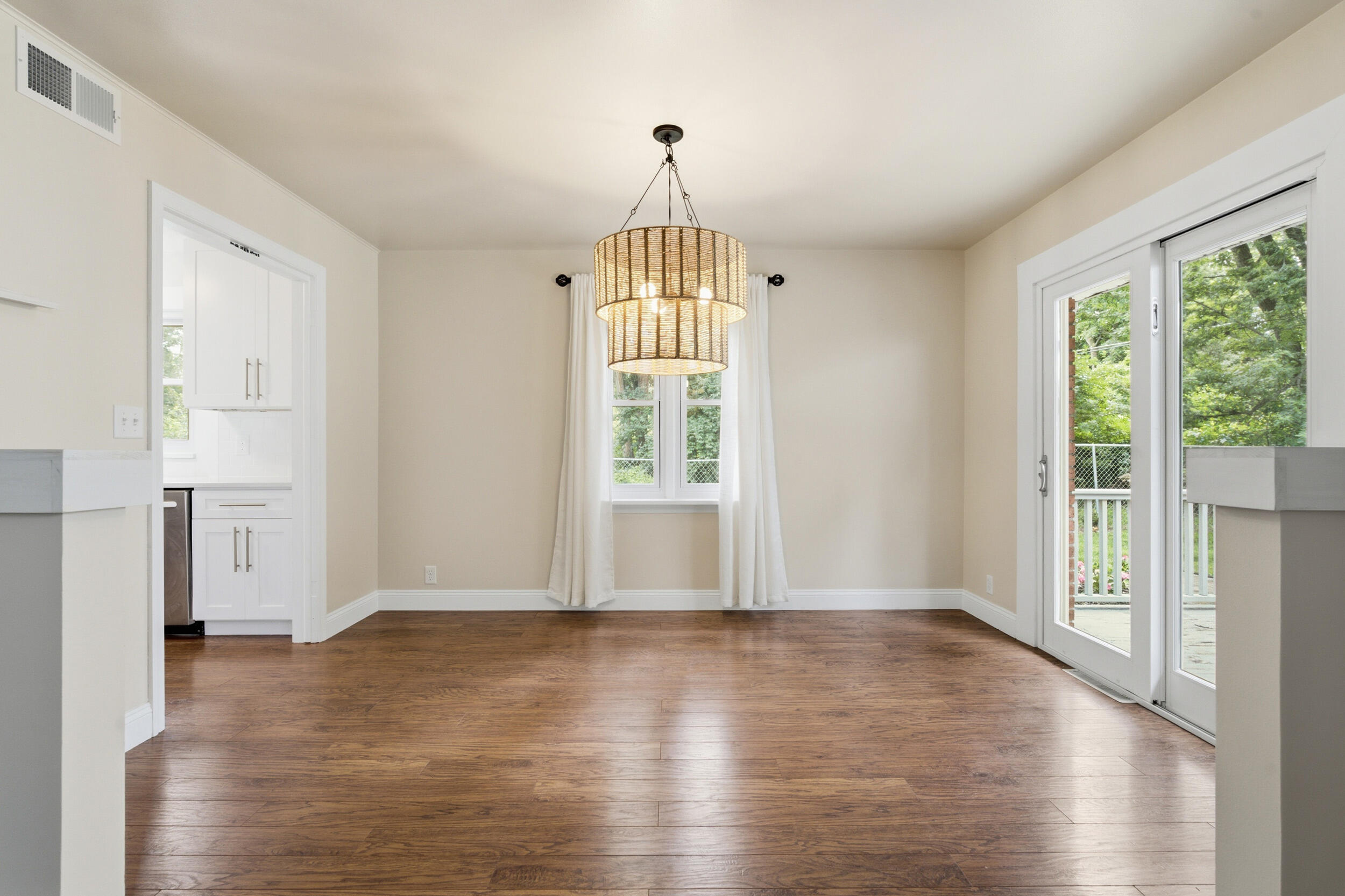 284 Hoover Avenue Benton Harbor MI 49022