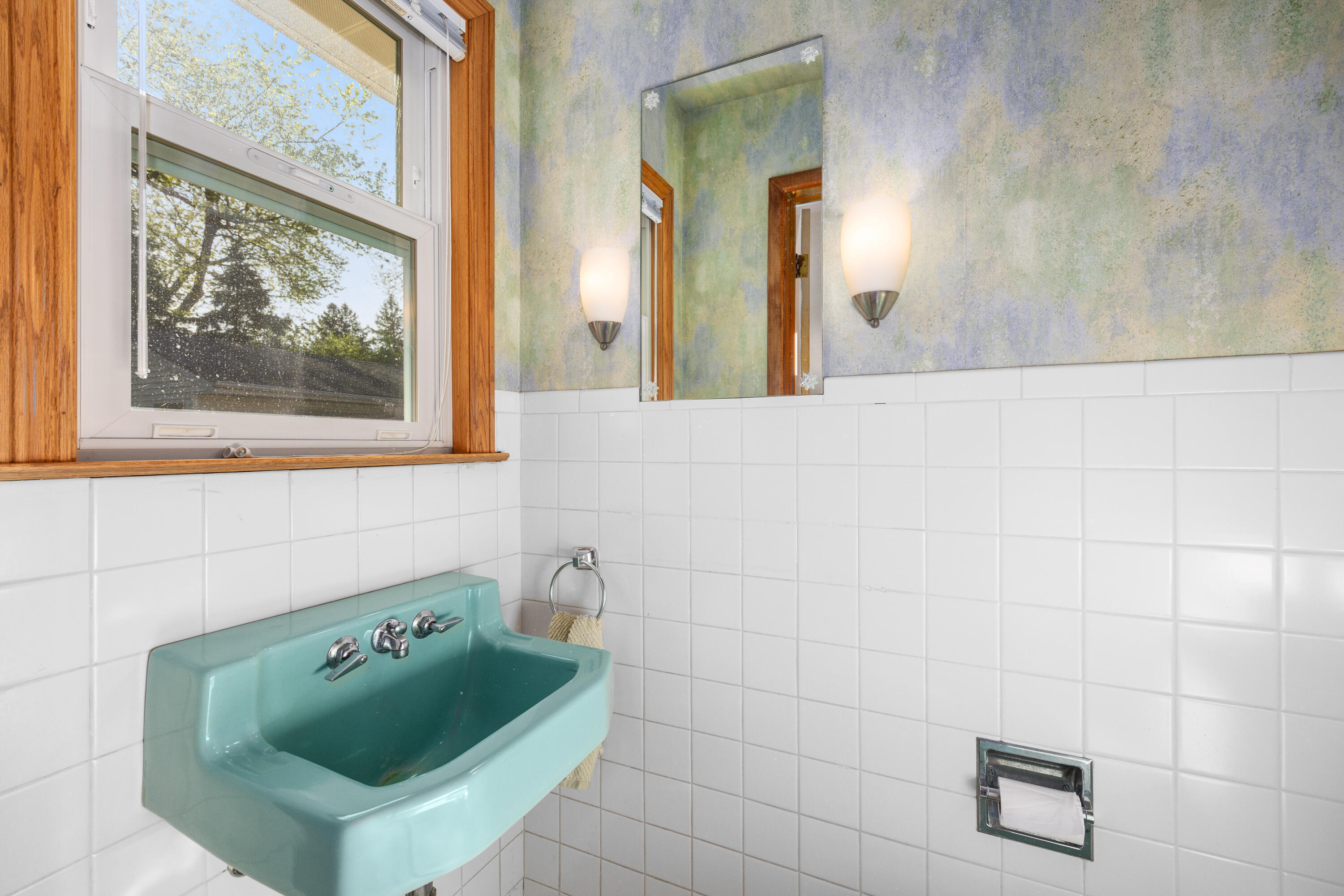 2102 Ontonagon Avenue SE Grand Rapids MI 49506