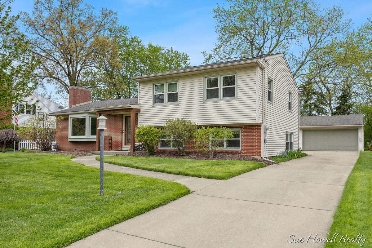 2102 Ontonagon Avenue SE Grand Rapids MI 49506