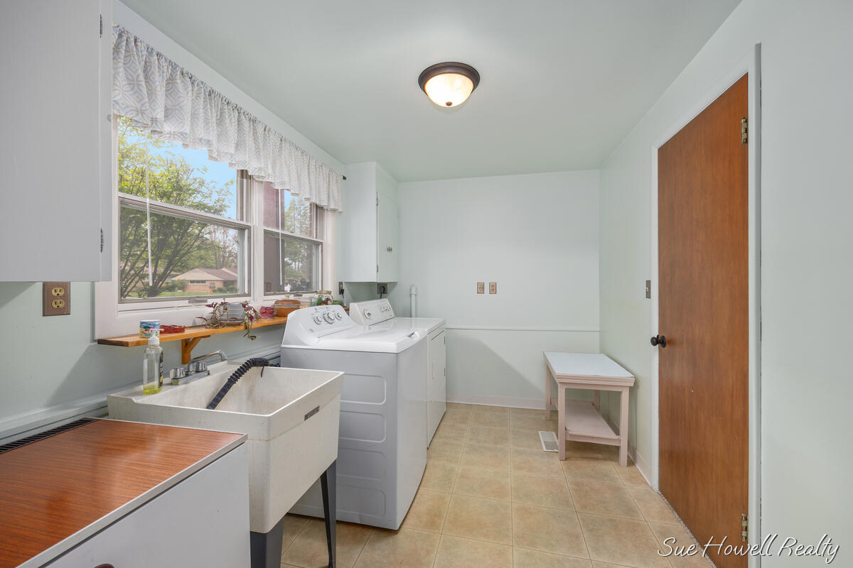 2102 Ontonagon Avenue SE Grand Rapids MI 49506