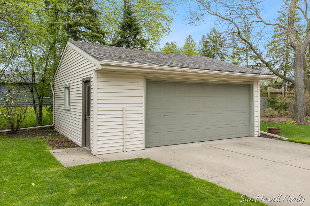 2102 Ontonagon Avenue SE Grand Rapids MI 49506