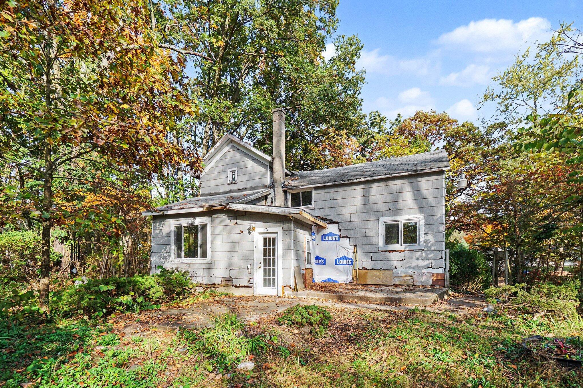 406 E Osterhout Avenue Portage MI 49002