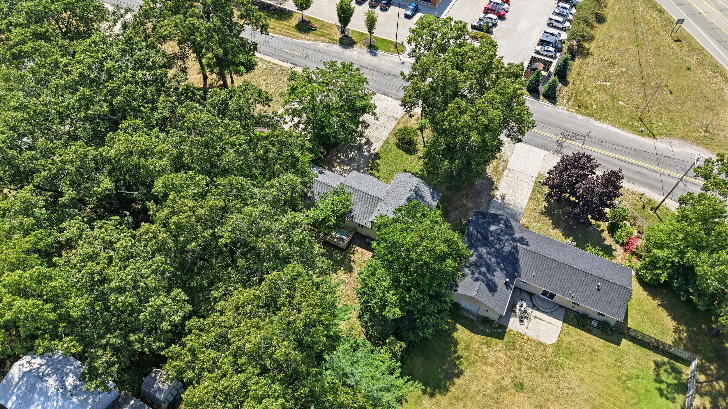 2046 N Roberts Road Muskegon MI 49445
