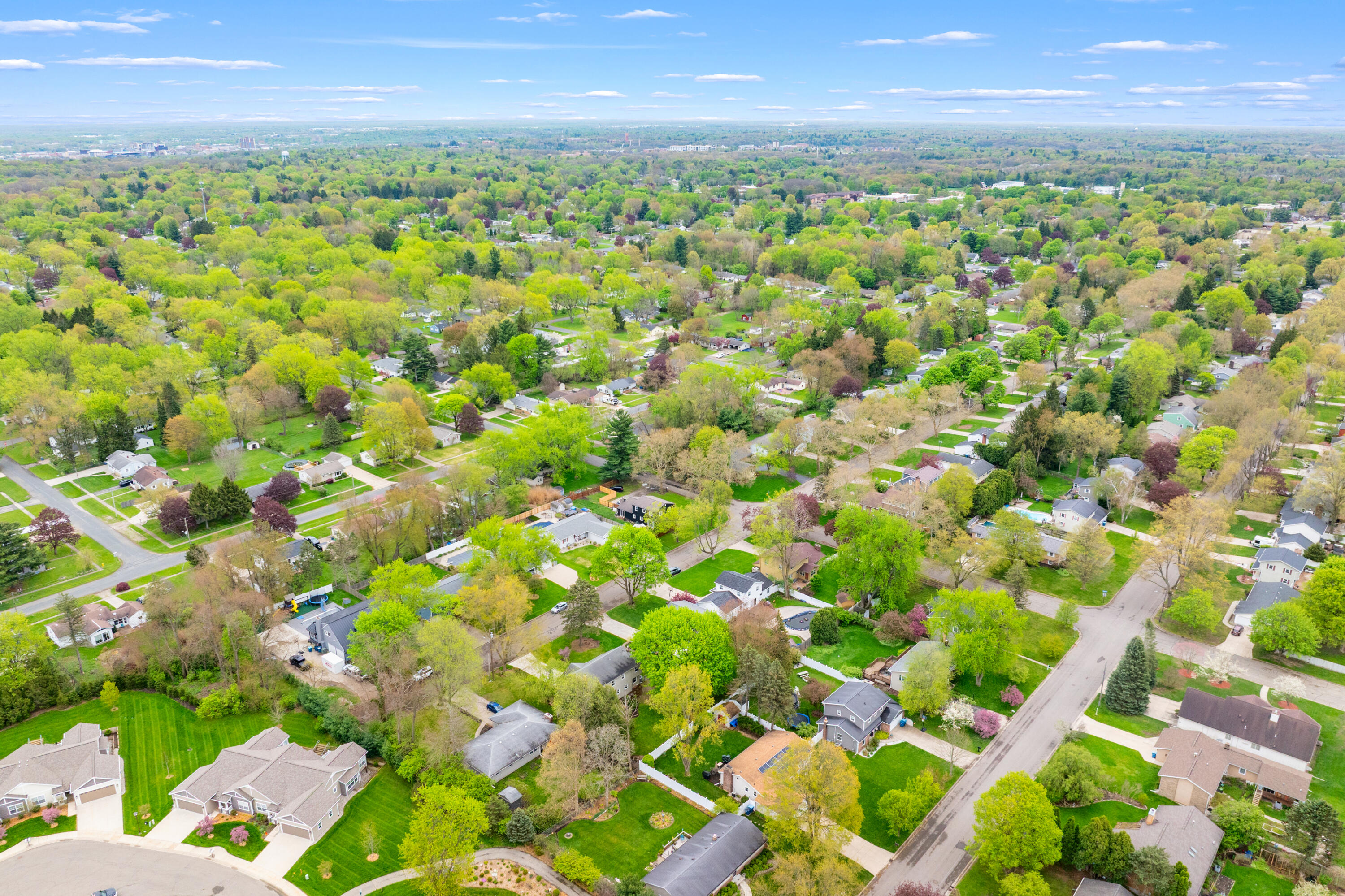 1527 Highgate Road Kalamazoo MI 49006