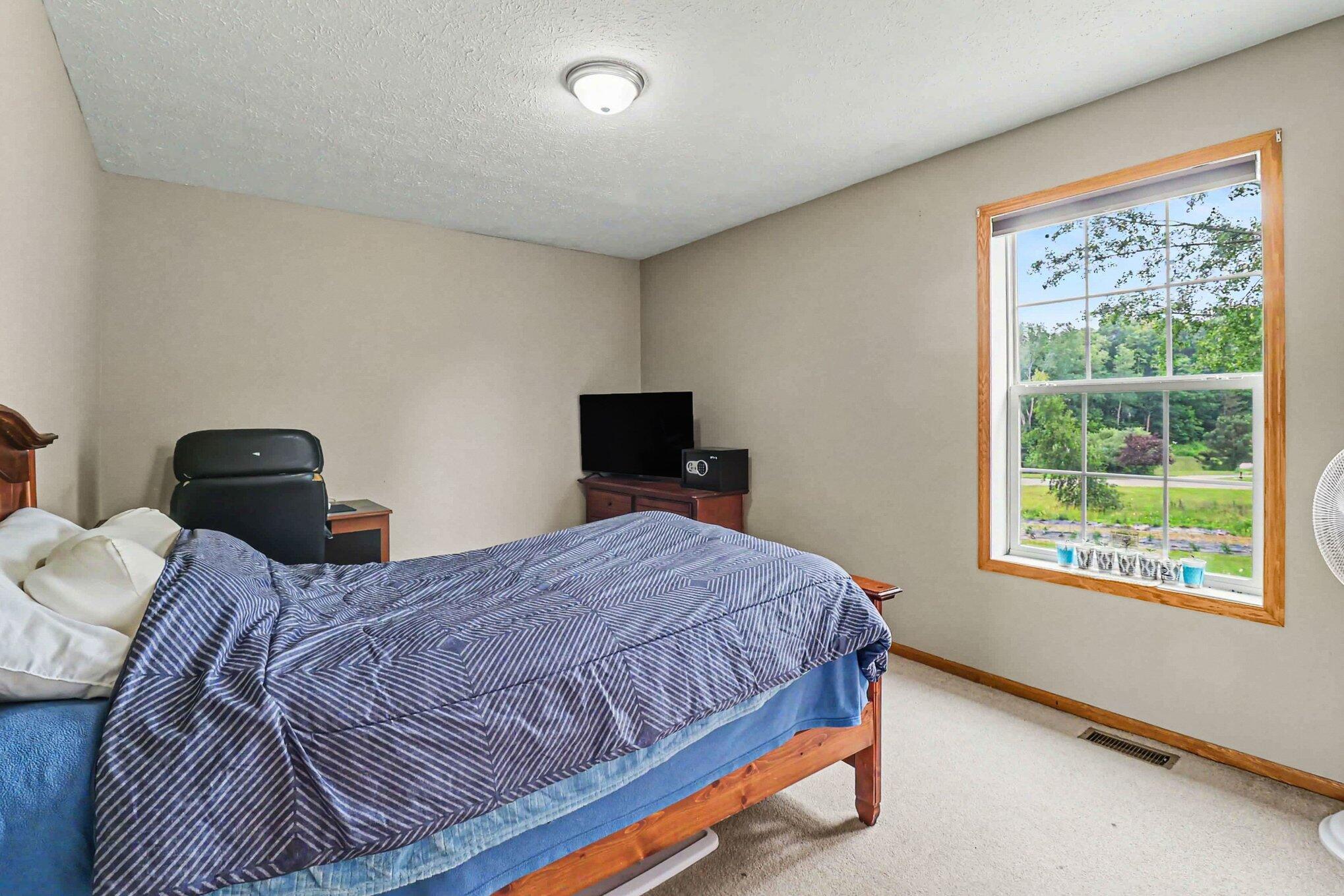 5449 W Golfside Drive Ludington MI 49431