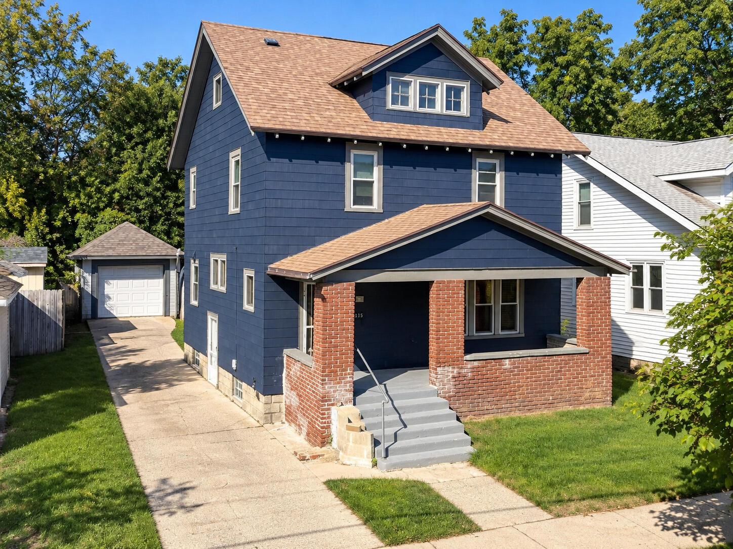 215 Brown Street SE Grand Rapids MI 49507