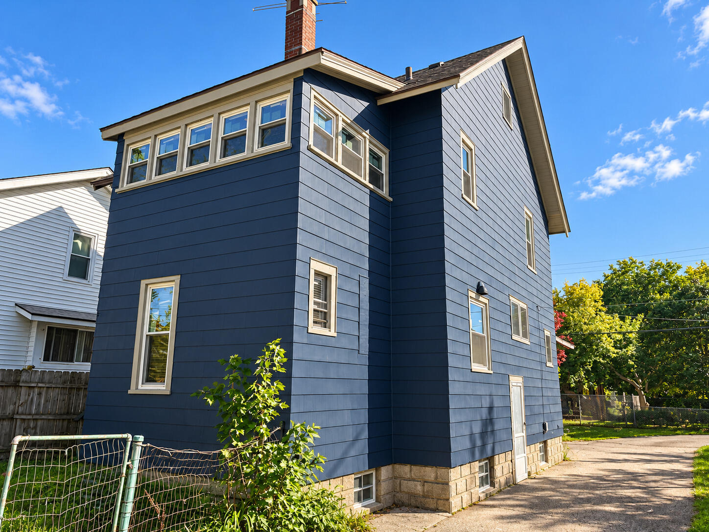 215 Brown Street SE Grand Rapids MI 49507