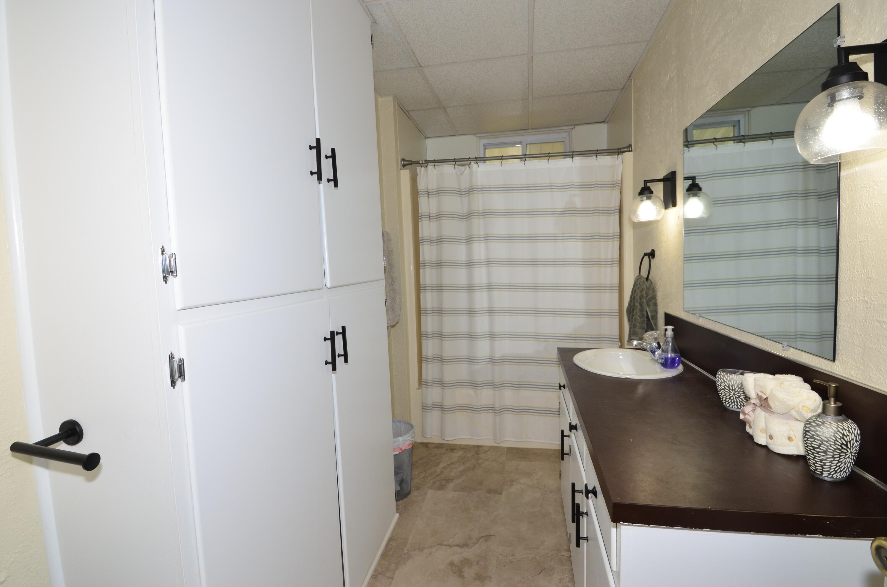 1129 Hollywood Street NE Grand Rapids MI 49505
