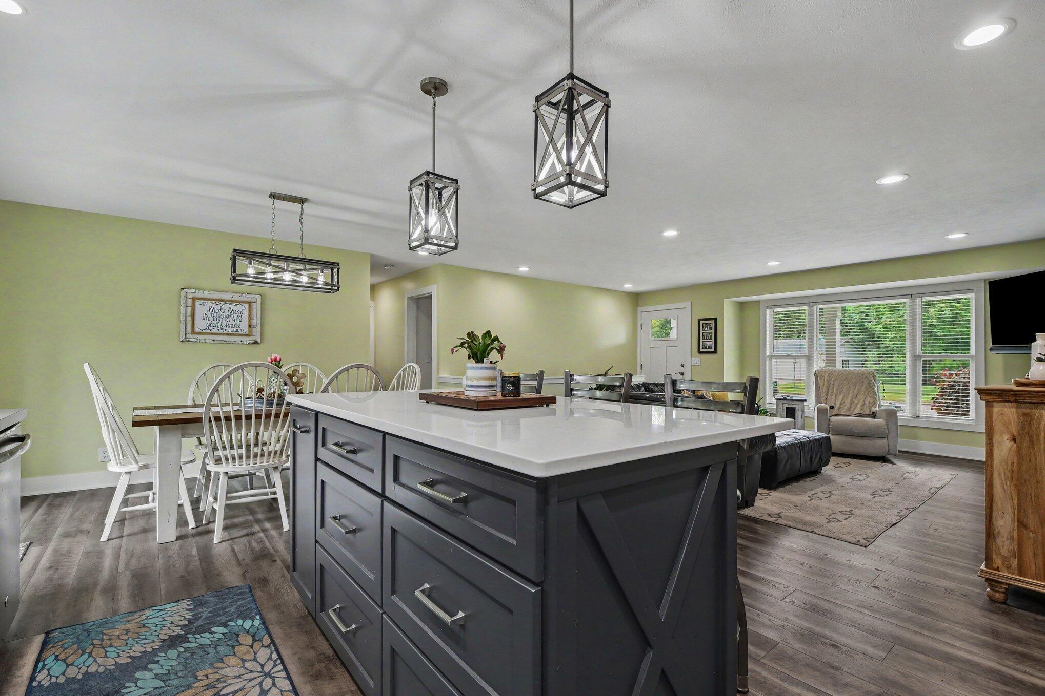 7214 Sundale Drive SE Grand Rapids MI 49548
