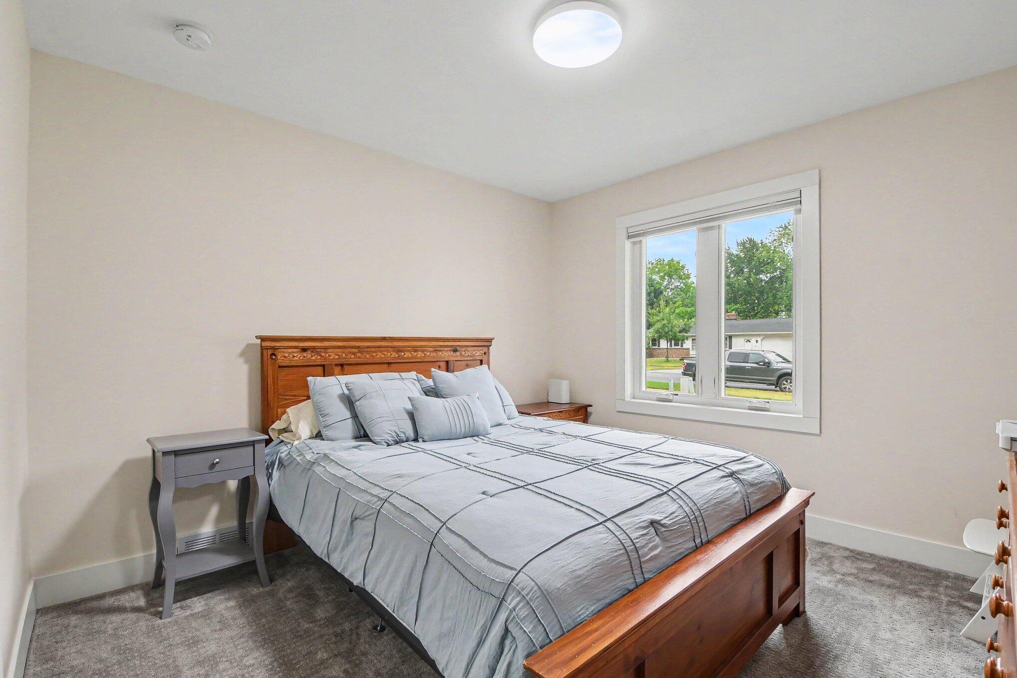 7214 Sundale Drive SE Grand Rapids MI 49548