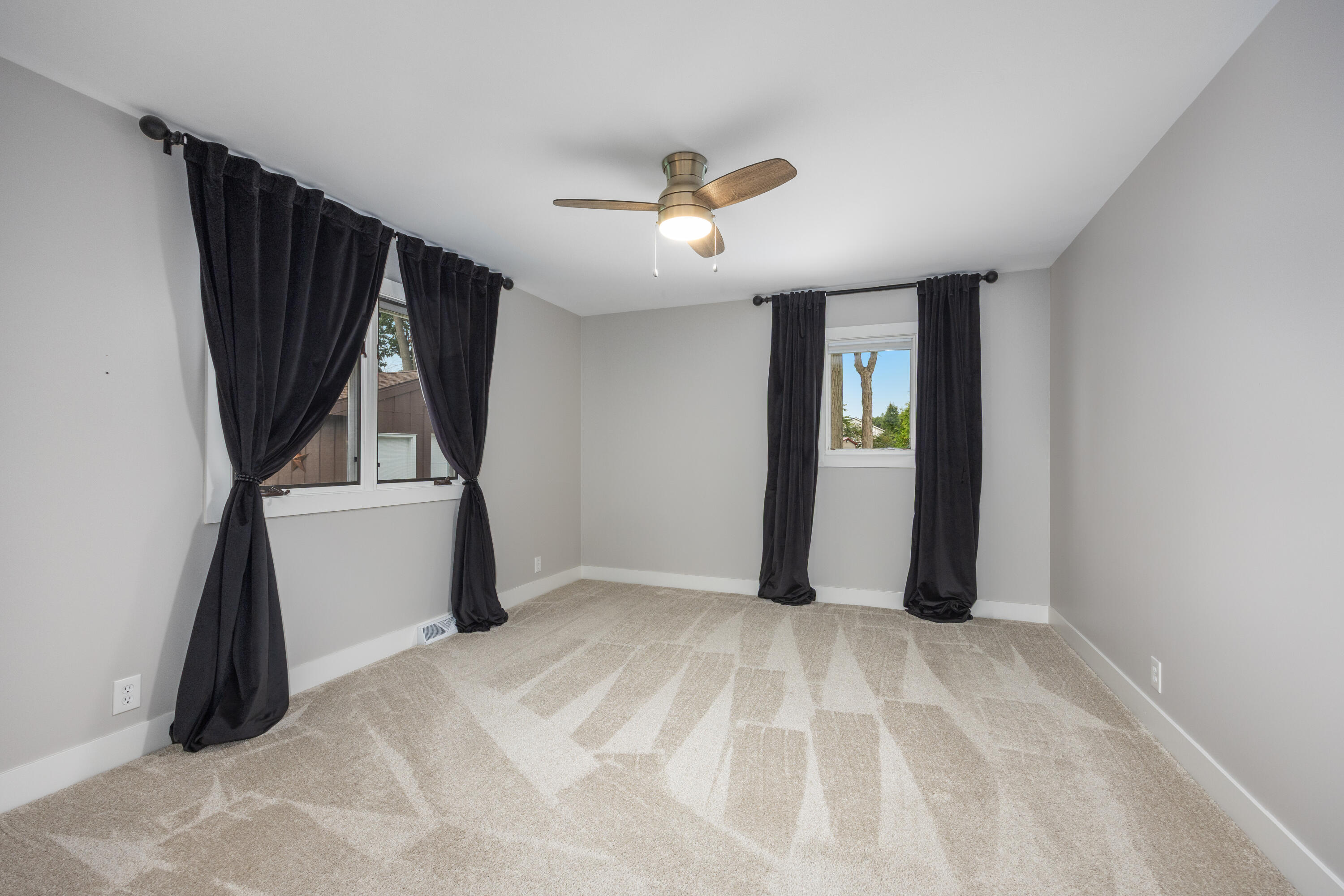 4074 Imperial Drive NW Grand Rapids MI 49534