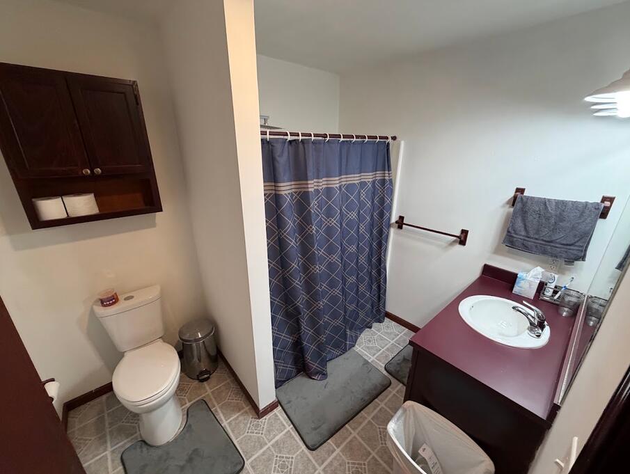 2591 W Pine Lane Holland MI 49424