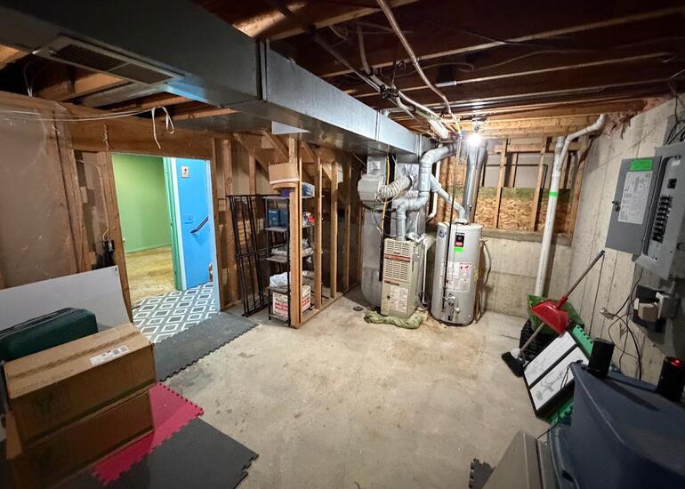 2591 W Pine Lane Holland MI 49424