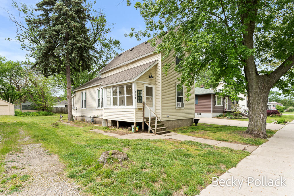 354 W 21st Street Holland MI 49423