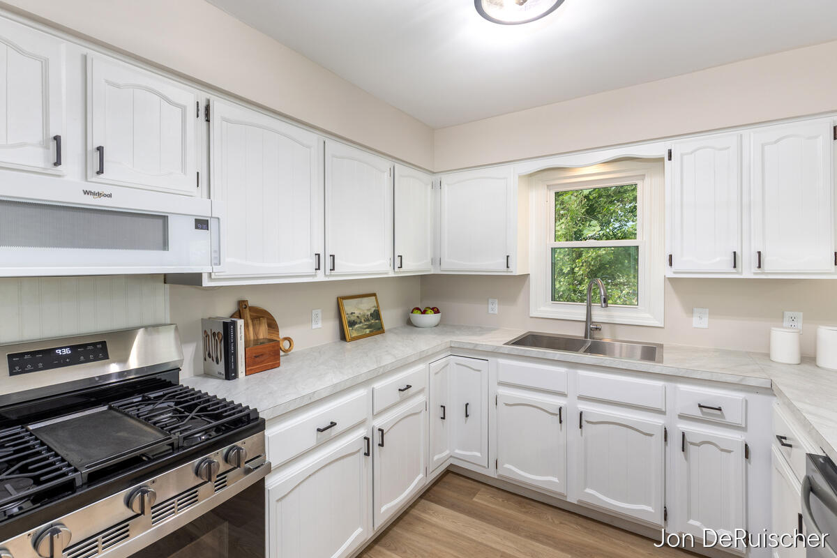 990 72nd Street SE Grand Rapids MI 49508