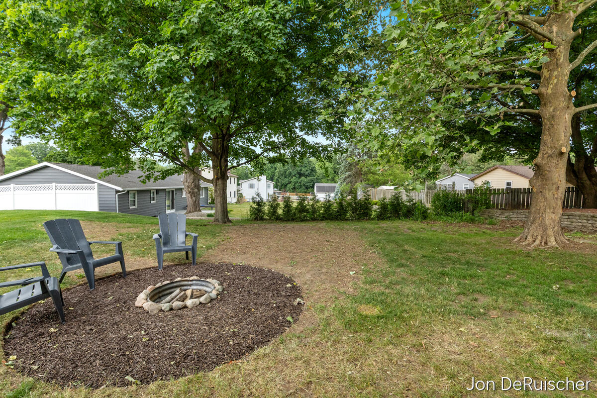 990 72nd Street SE Grand Rapids MI 49508