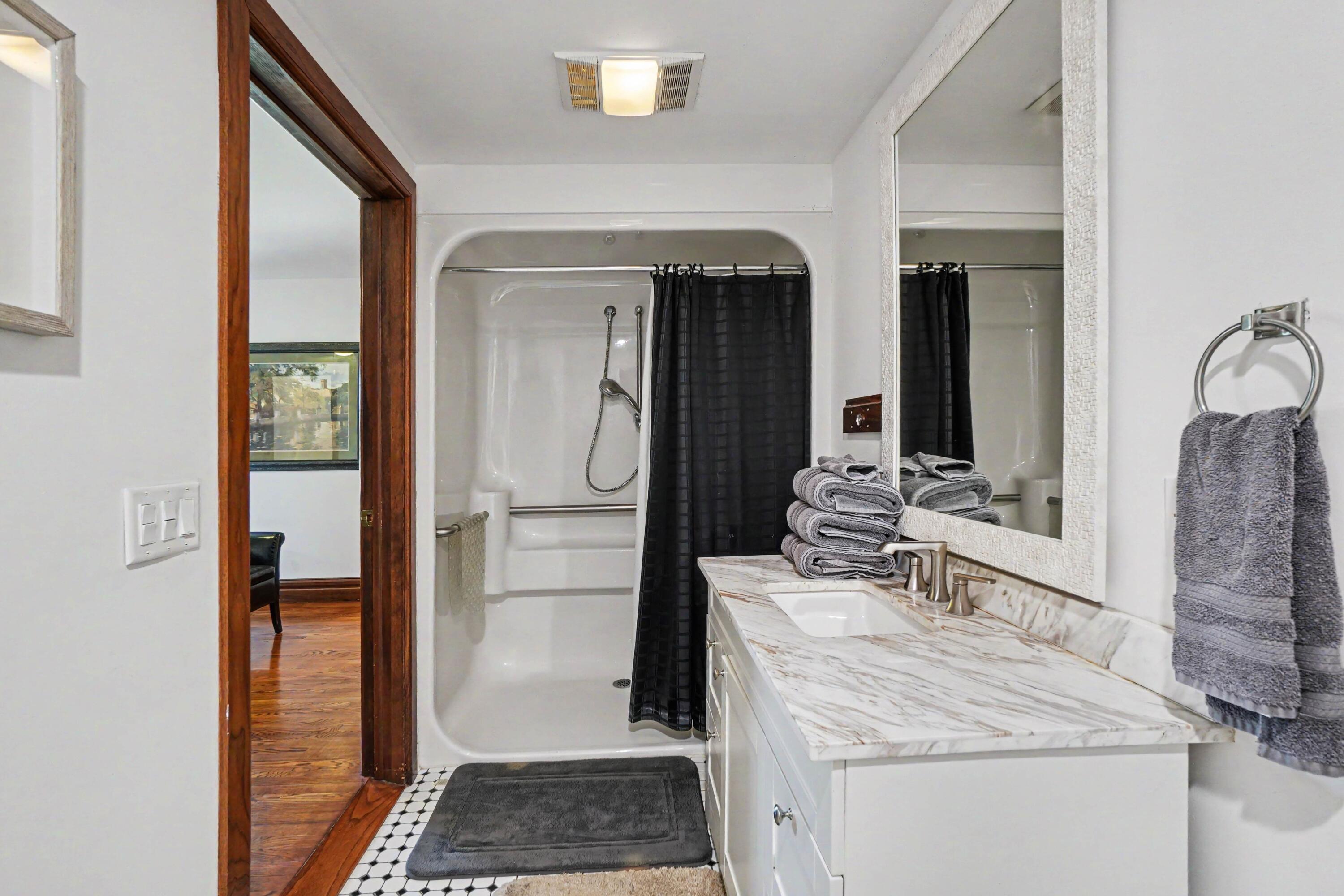 7019 109th Avenue South Haven MI 49090