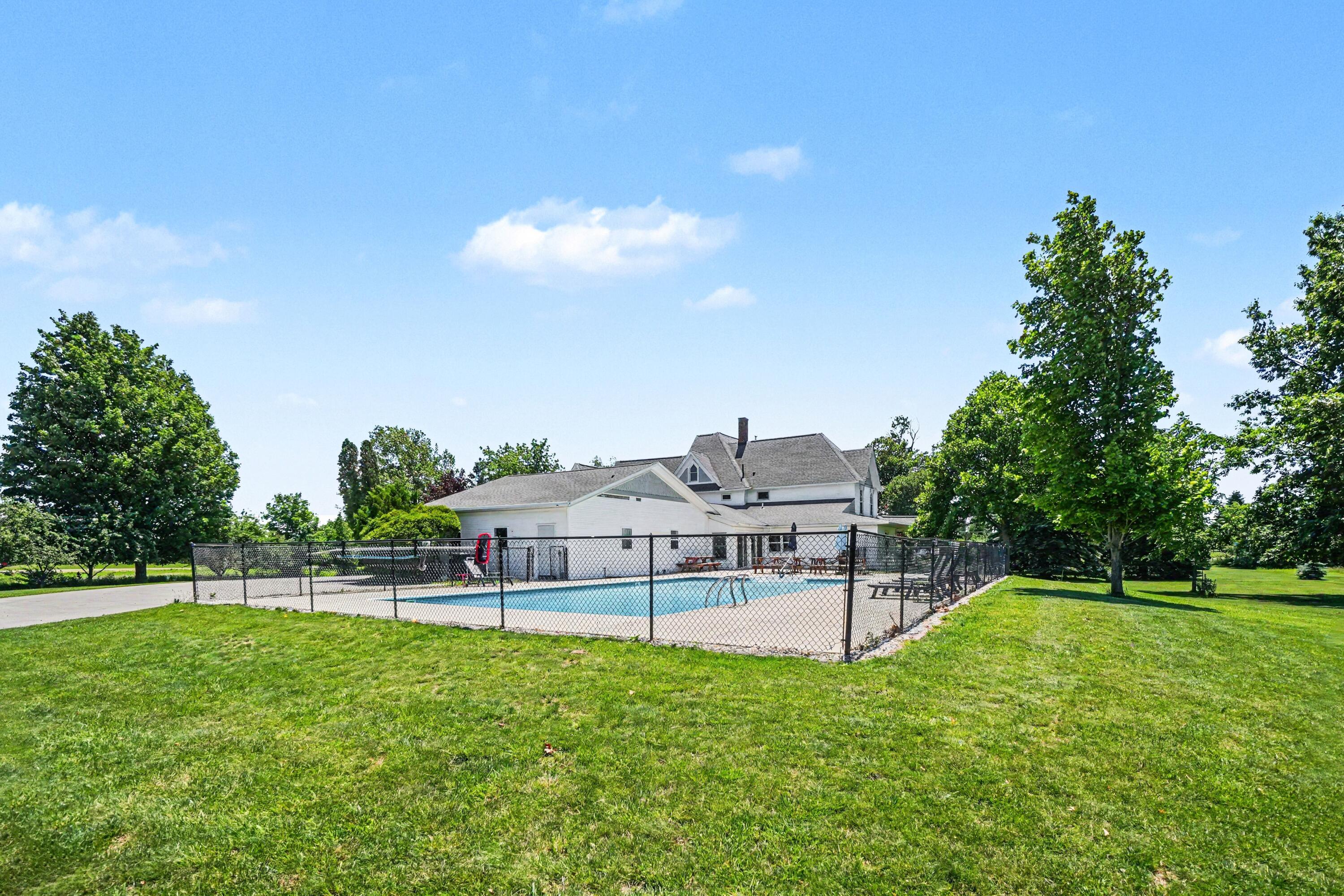7019 109th Avenue South Haven MI 49090