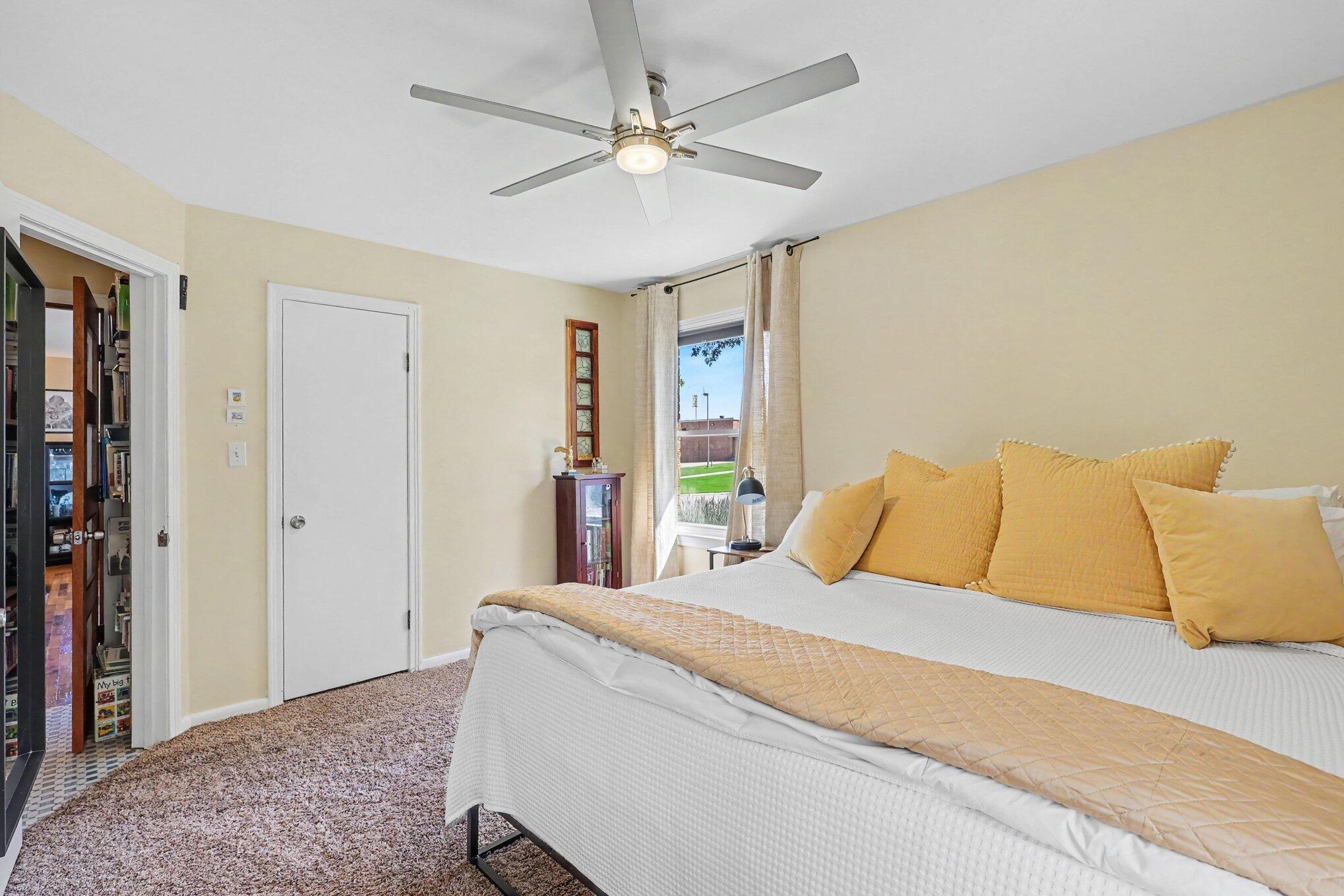 549 Colfax Avenue Grand Haven MI 49417