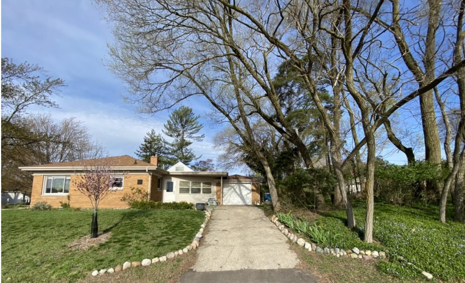 549 Colfax Avenue Grand Haven MI 49417
