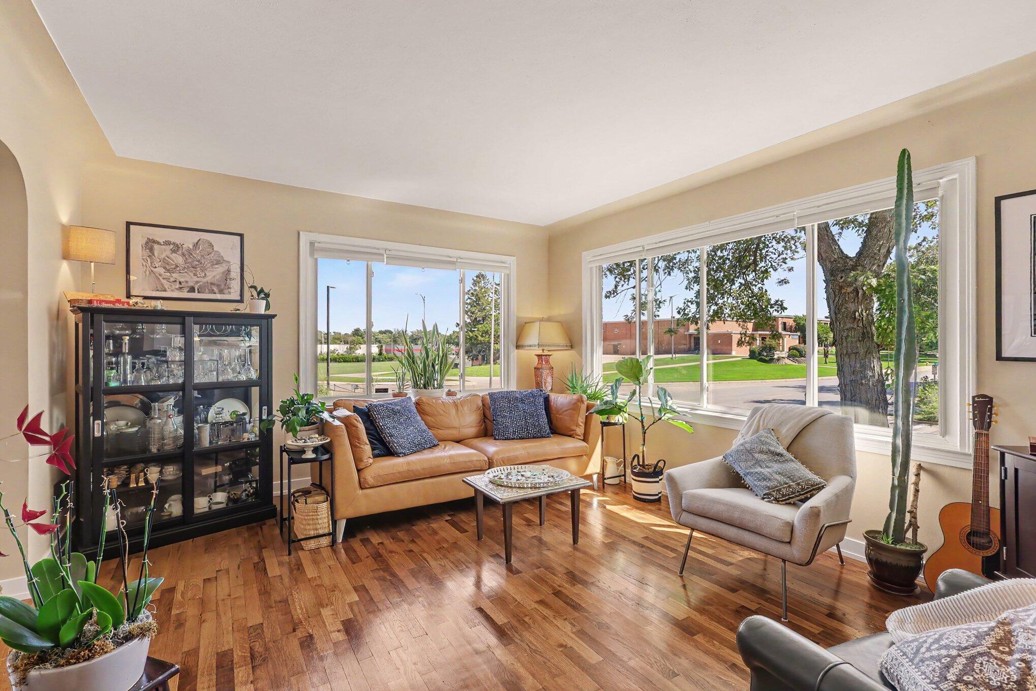 549 Colfax Avenue Grand Haven MI 49417