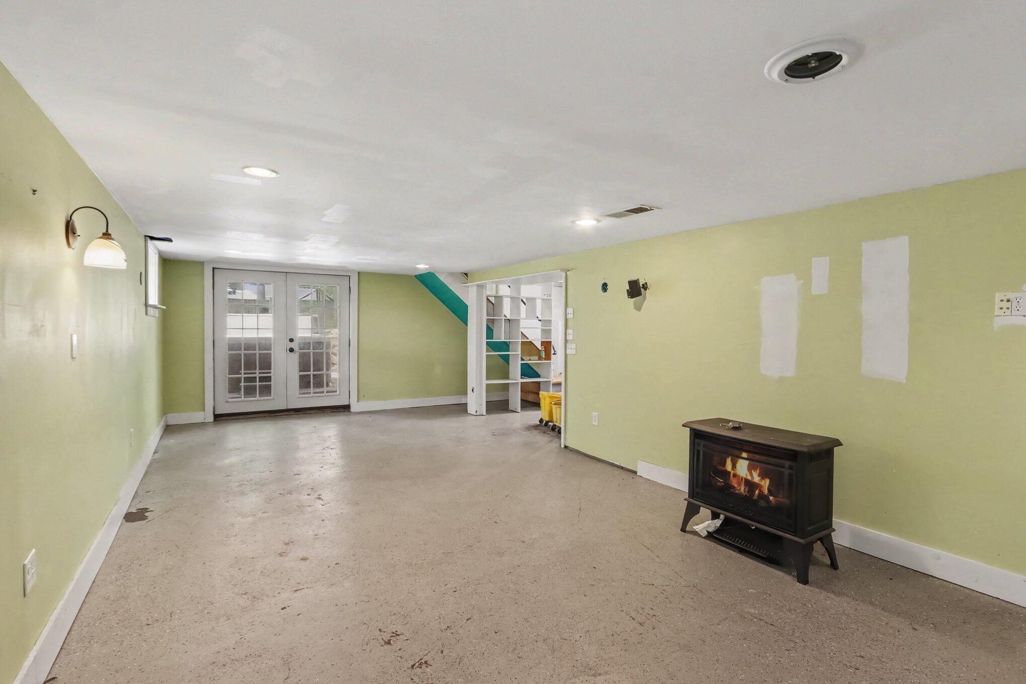 1227 E Cork Street Kalamazoo MI 49001