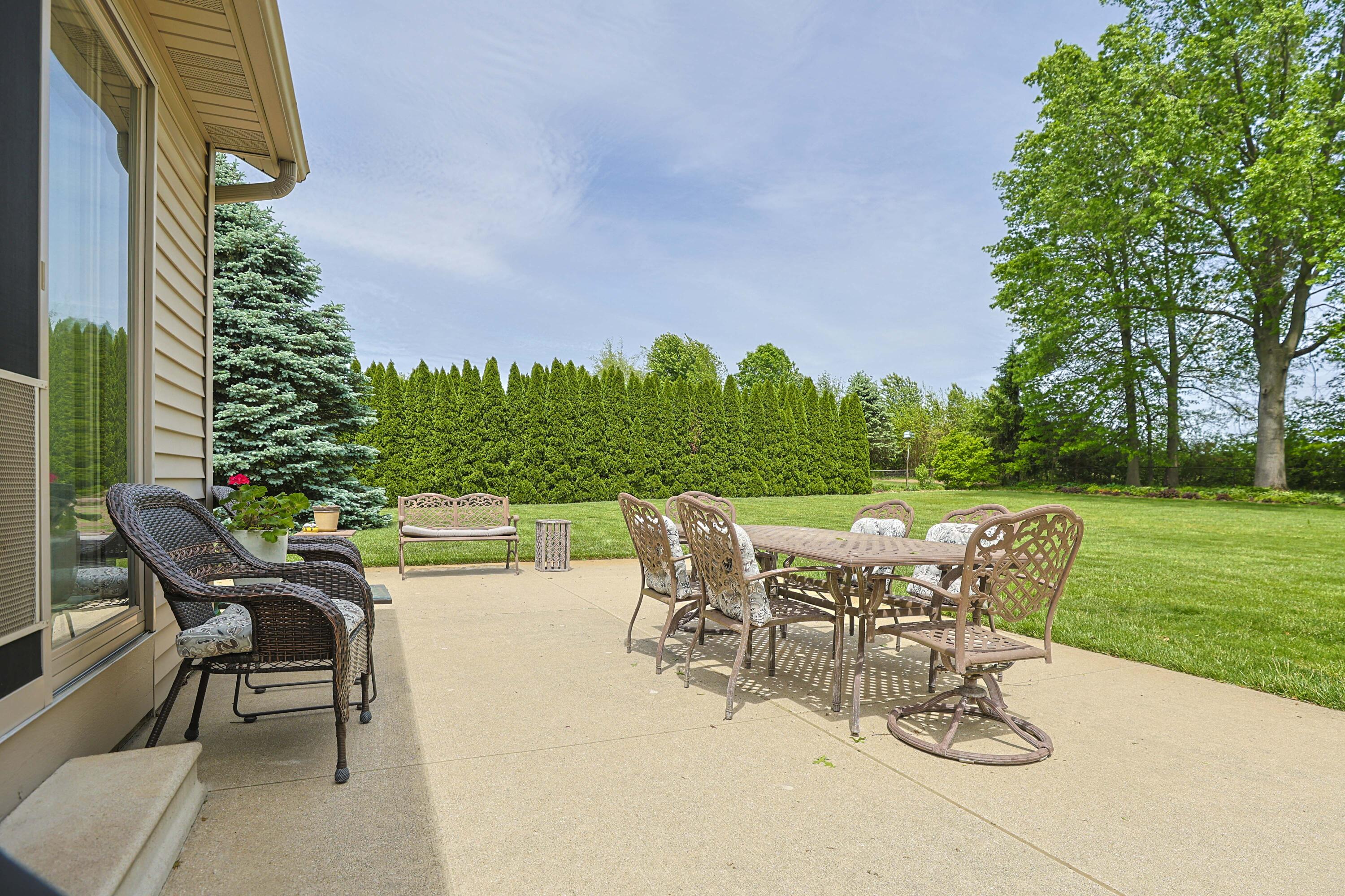 70895 Kristy Lane Edwardsburg MI 49112
