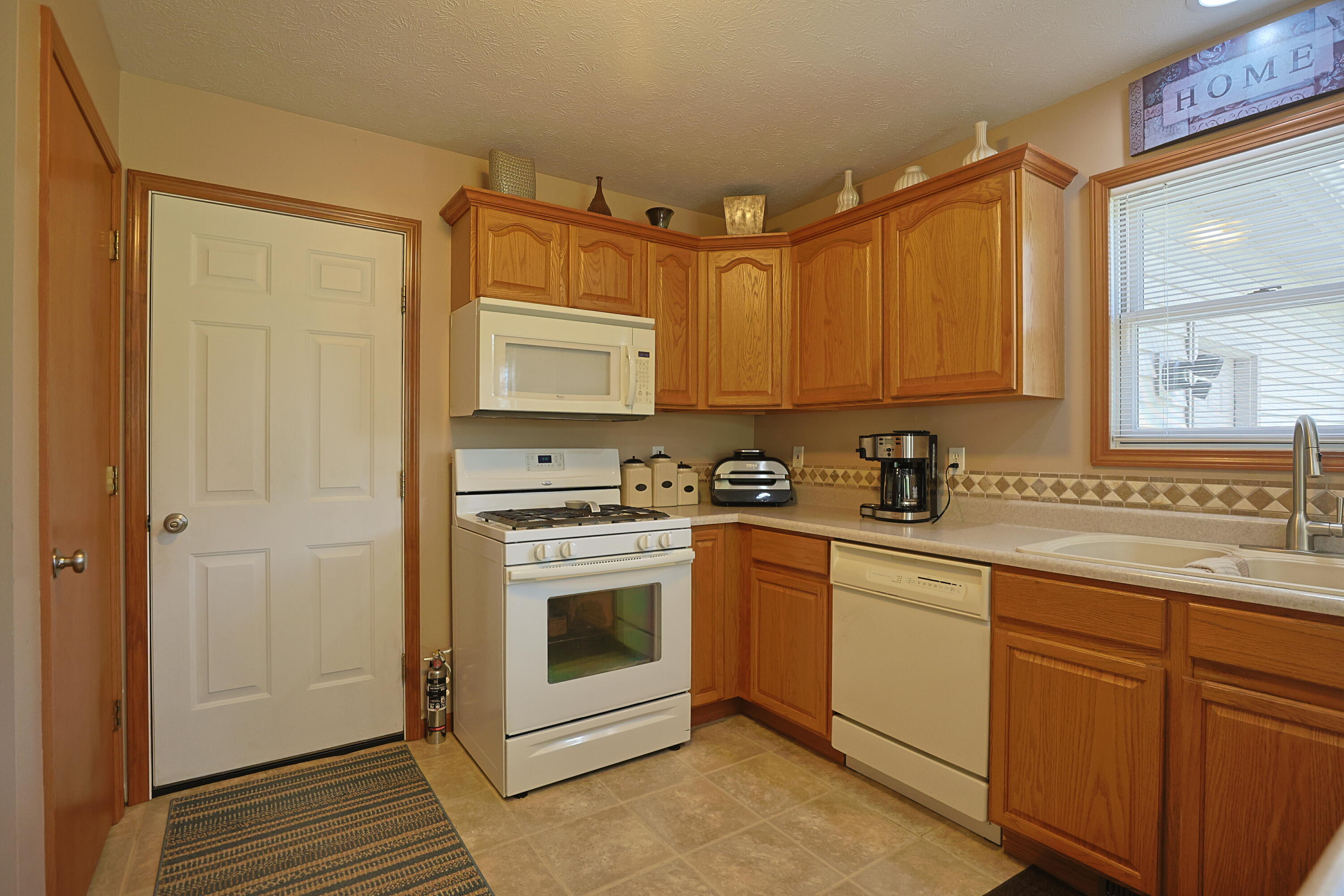 70895 Kristy Lane Edwardsburg MI 49112