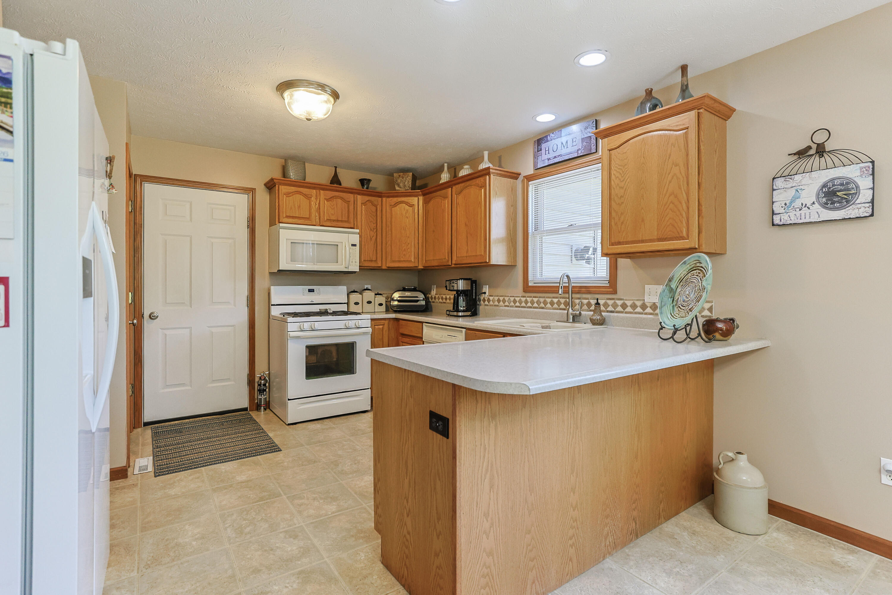 70895 Kristy Lane Edwardsburg MI 49112