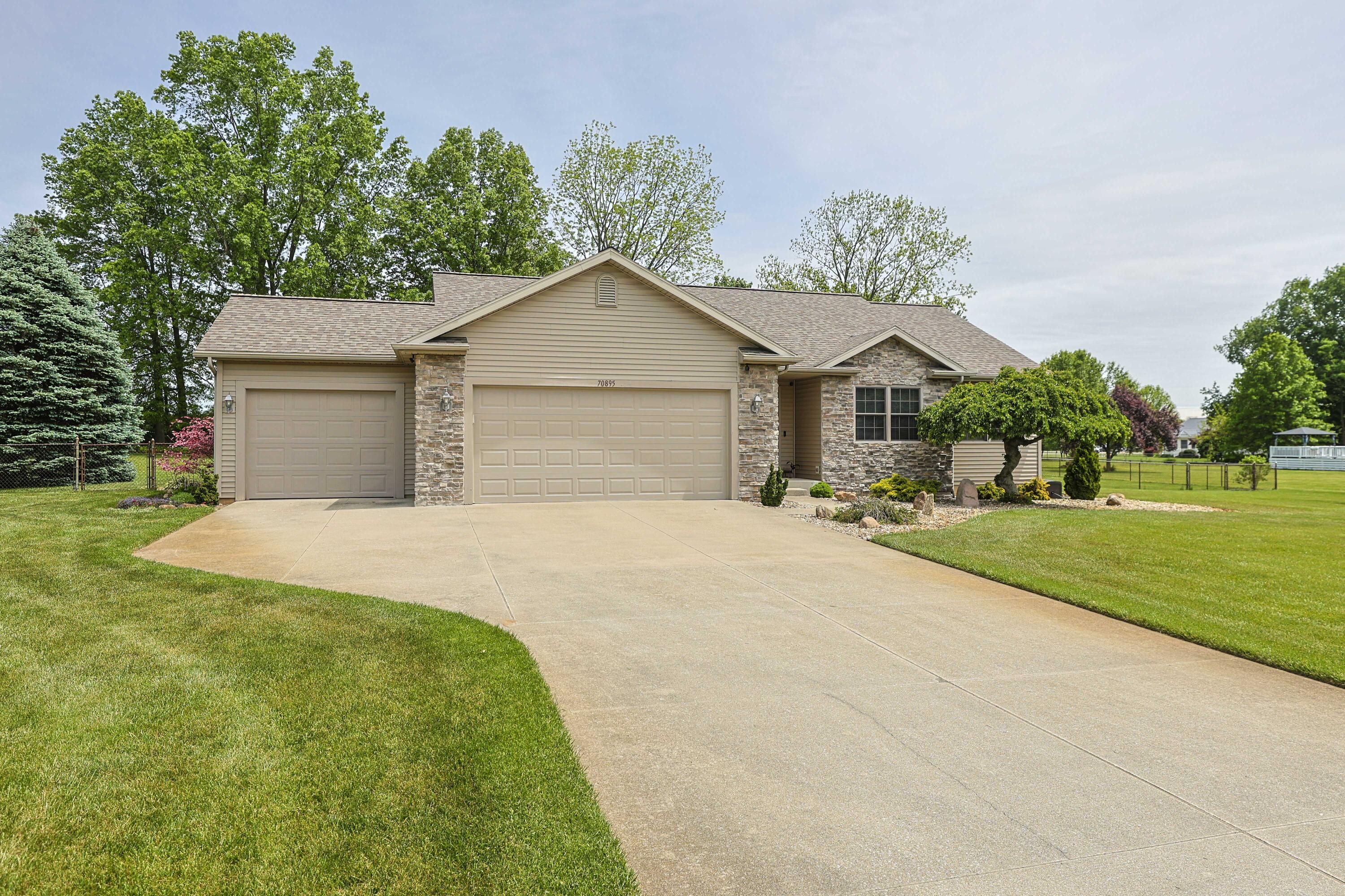 70895 Kristy Lane Edwardsburg MI 49112