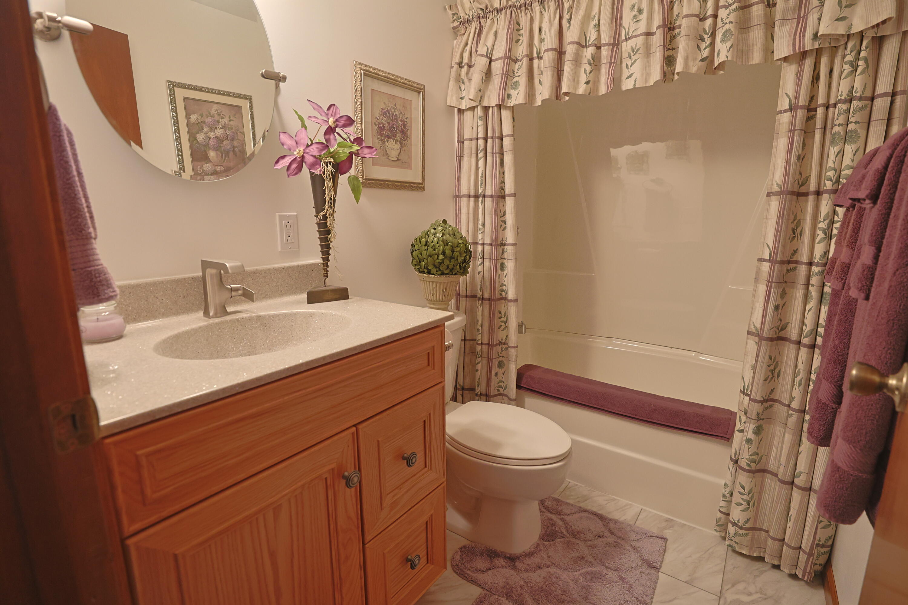 70895 Kristy Lane Edwardsburg MI 49112