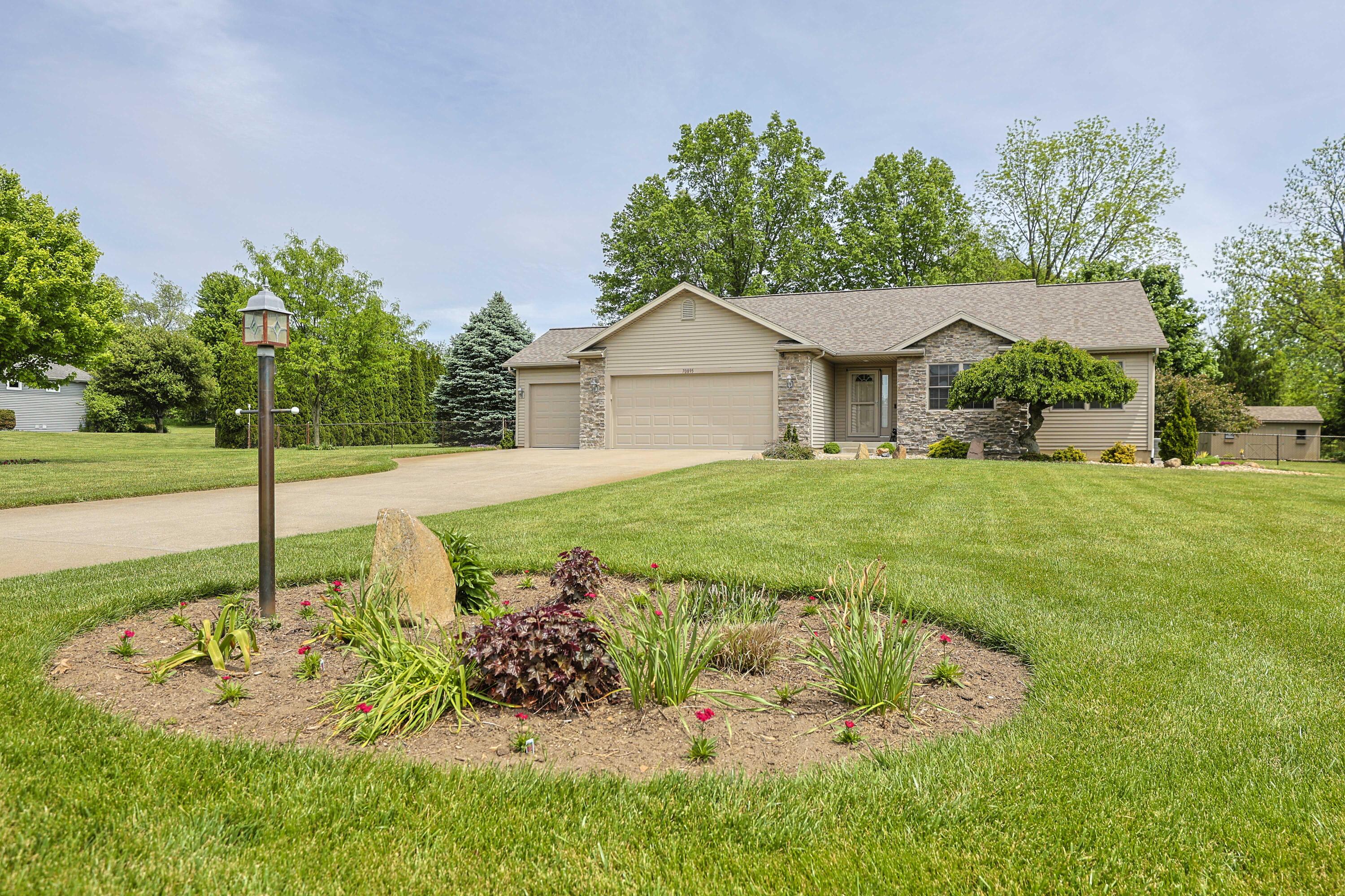 70895 Kristy Lane Edwardsburg MI 49112