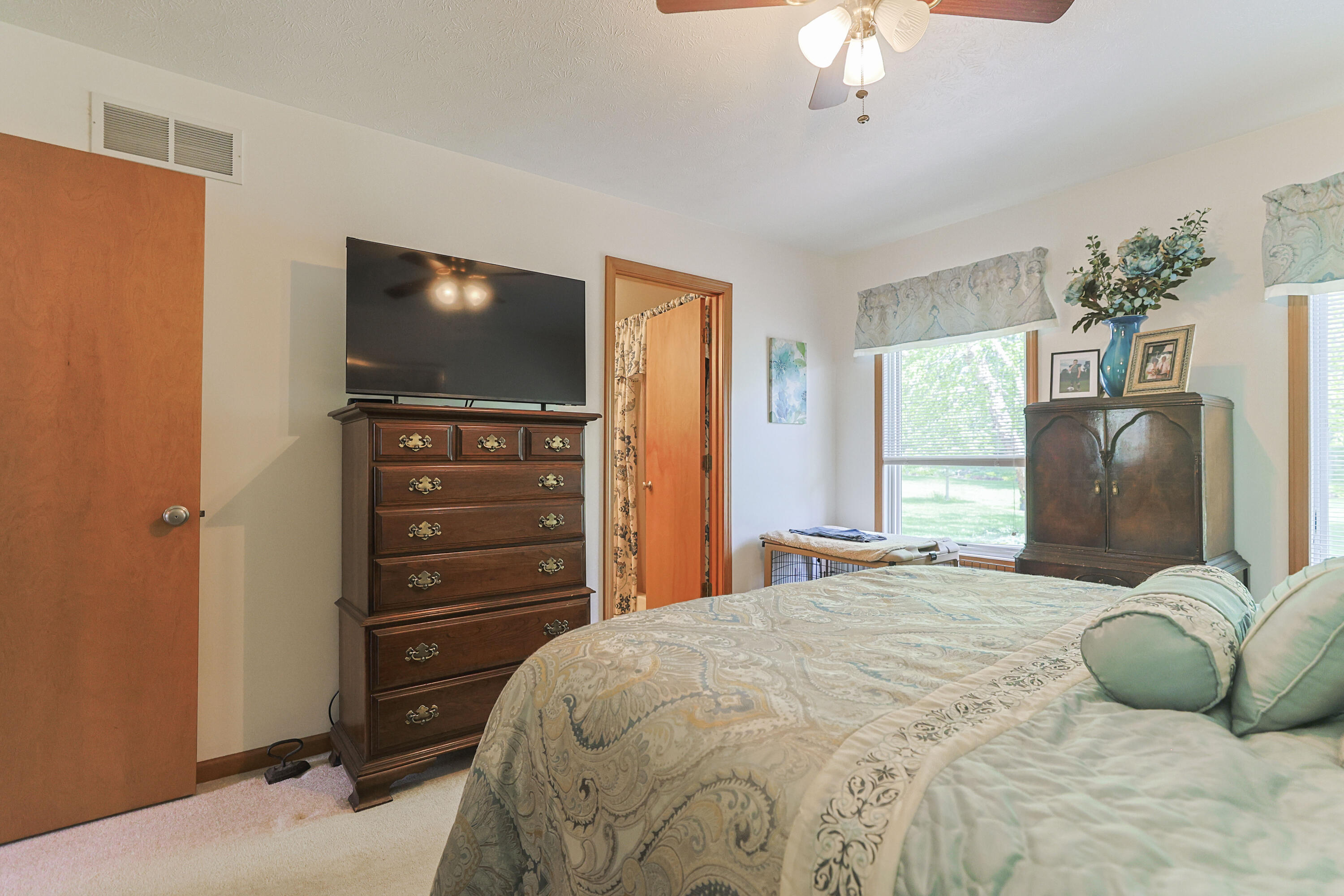 70895 Kristy Lane Edwardsburg MI 49112