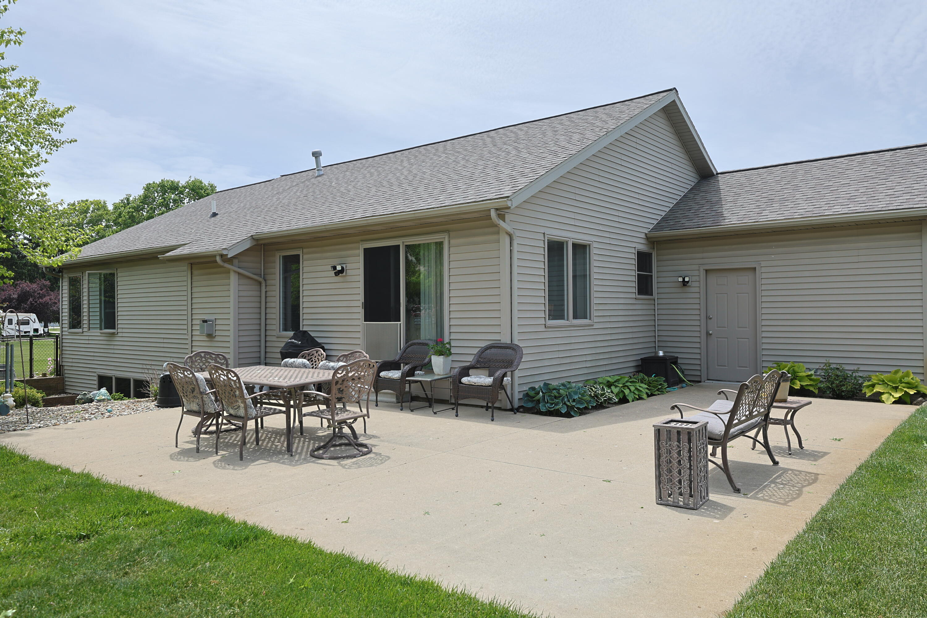70895 Kristy Lane Edwardsburg MI 49112