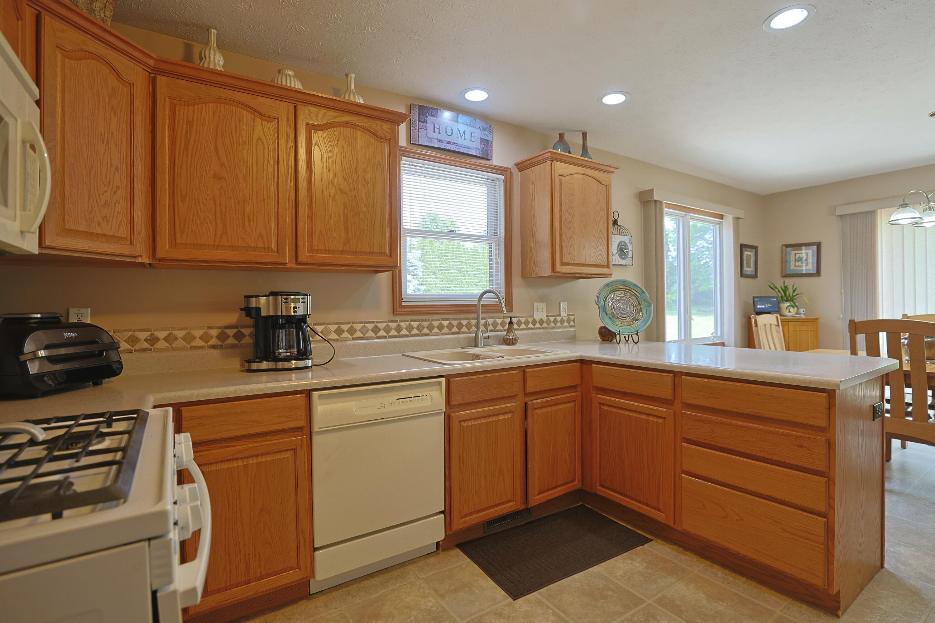 70895 Kristy Lane Edwardsburg MI 49112