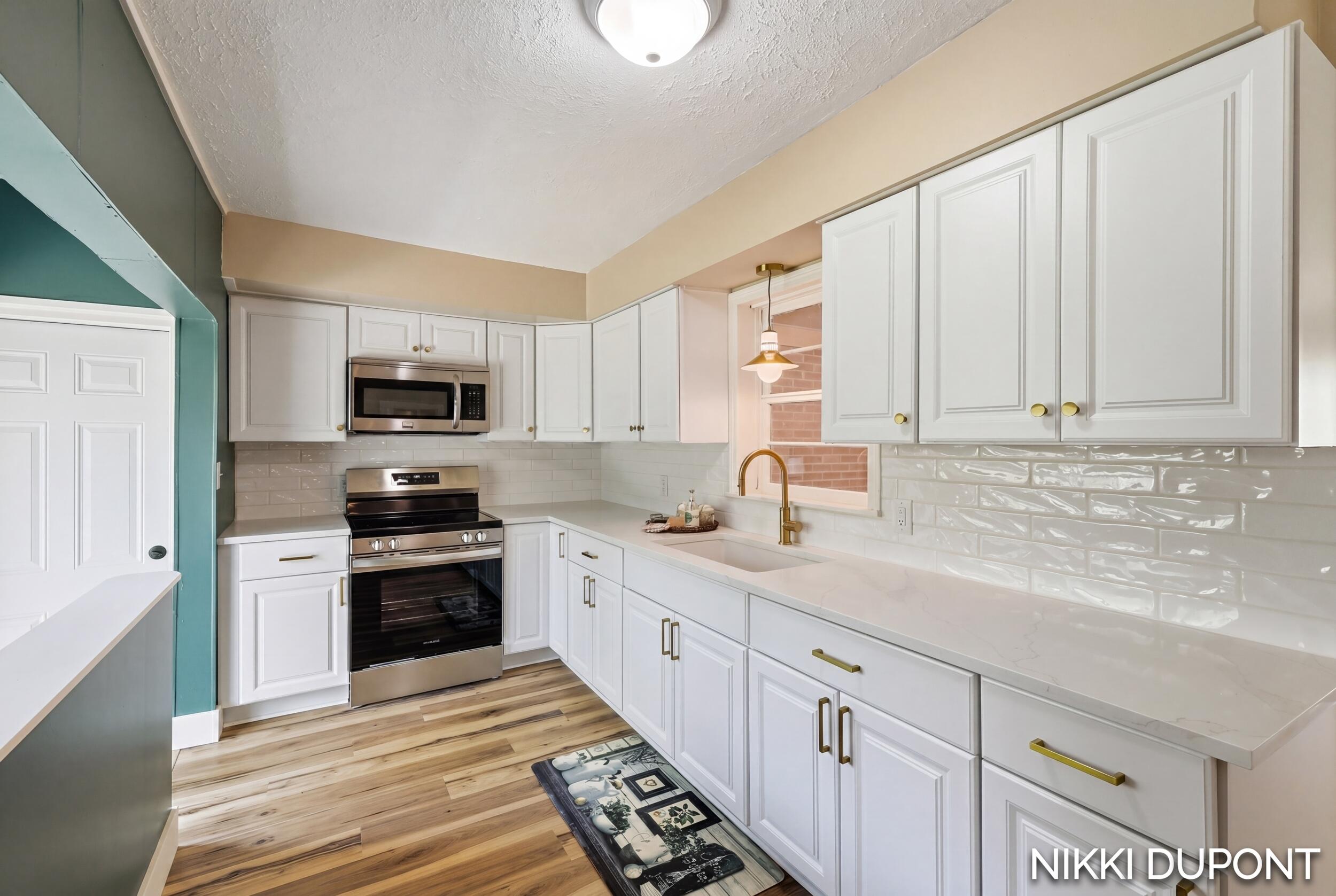 382 Dale Avenue Benton Harbor MI 49022