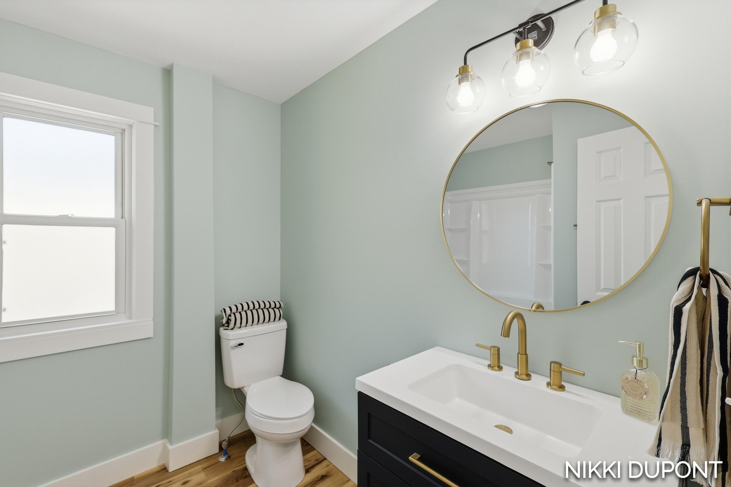 382 Dale Avenue Benton Harbor MI 49022