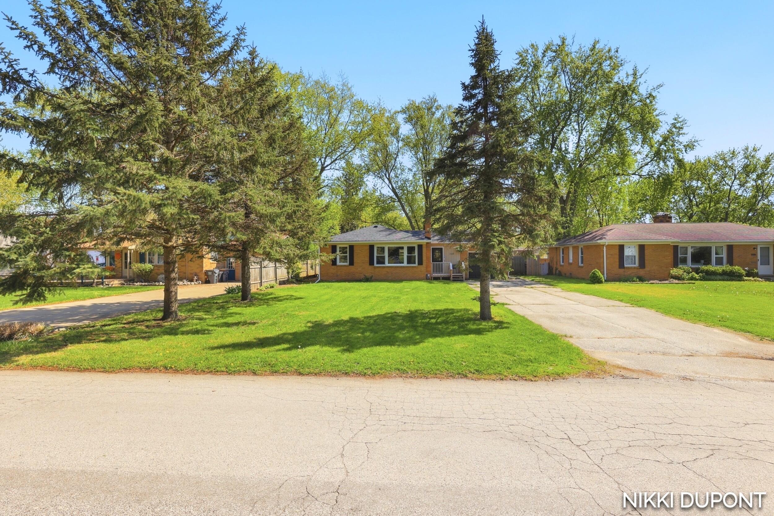 382 Dale Avenue Benton Harbor MI 49022