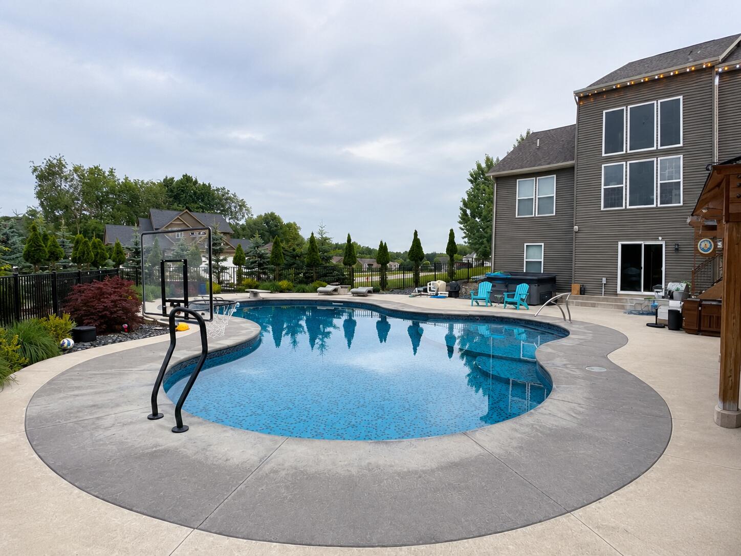 8911 Hopewell Drive NE Rockford MI 49341