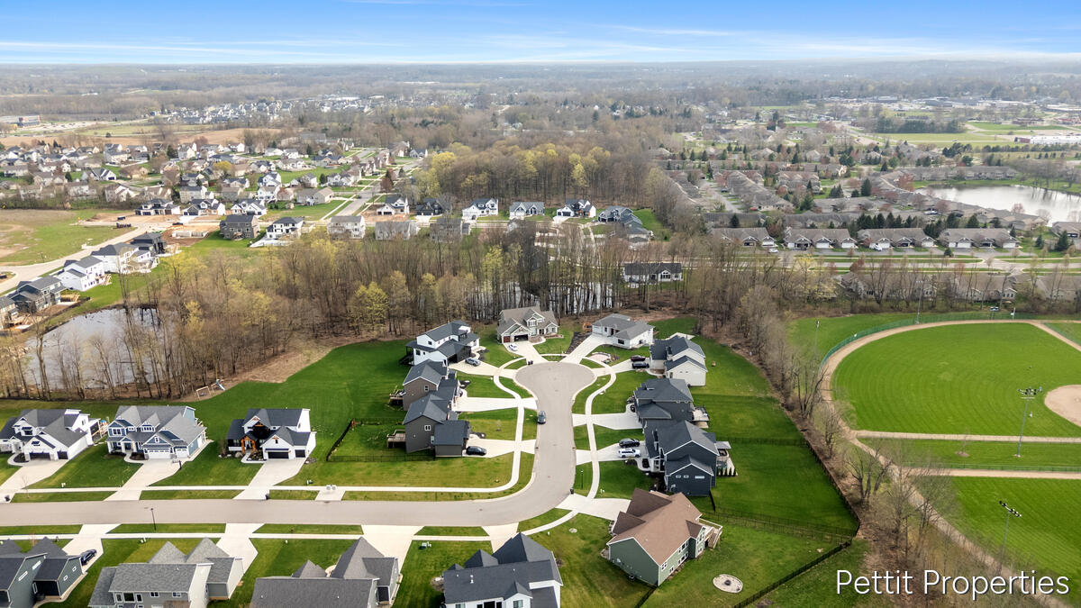 1835 Gloryfield Drive SW Byron Center MI 49315
