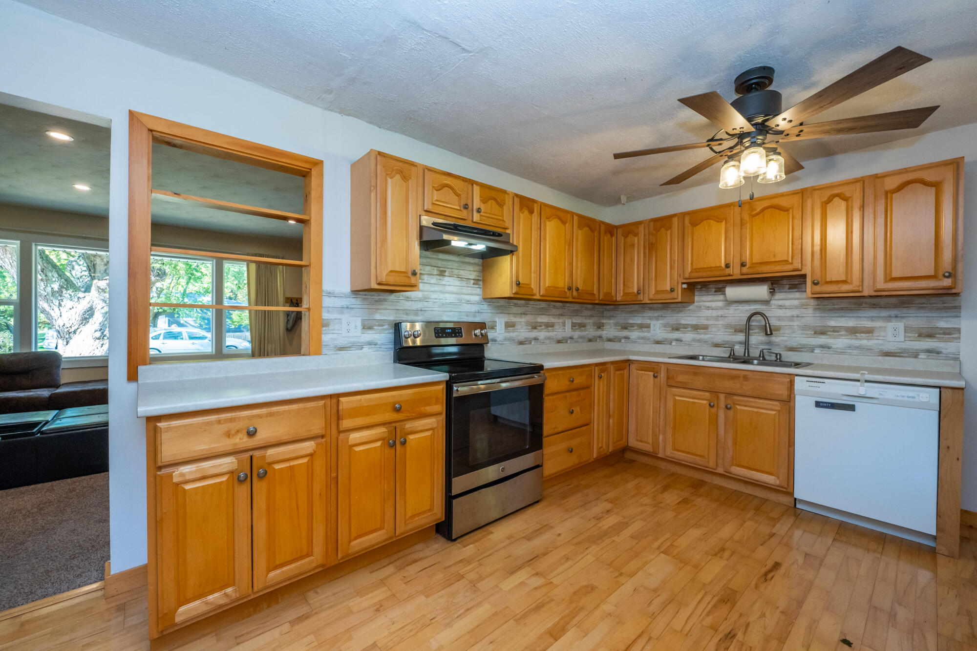 1613 Kay Drive Benton Harbor MI 49022