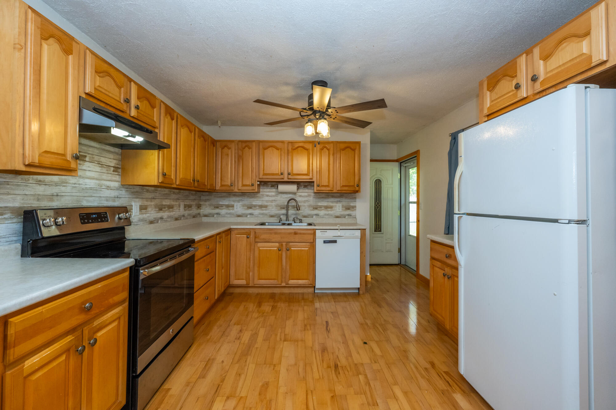 1613 Kay Drive Benton Harbor MI 49022
