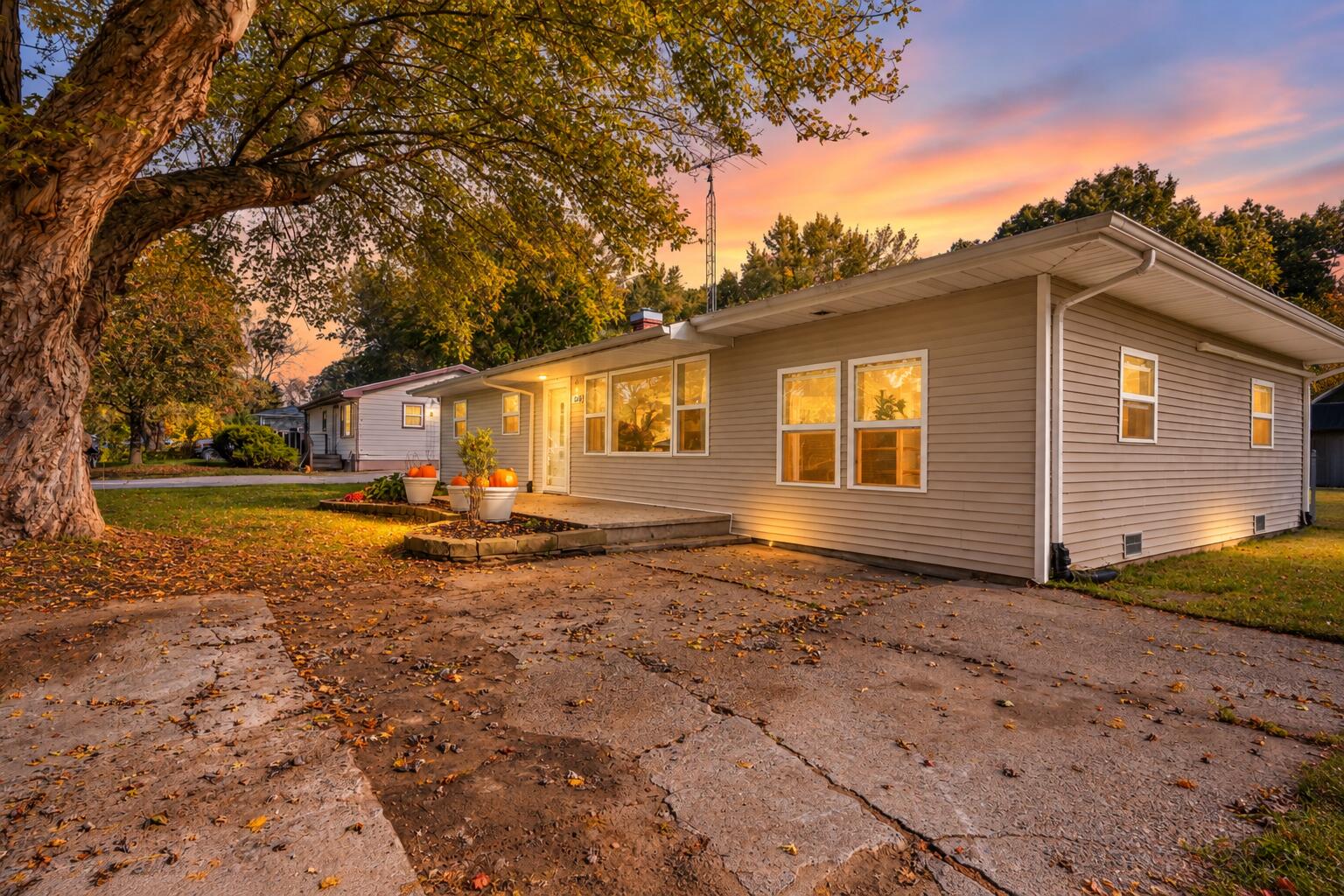 1613 Kay Drive Benton Harbor MI 49022