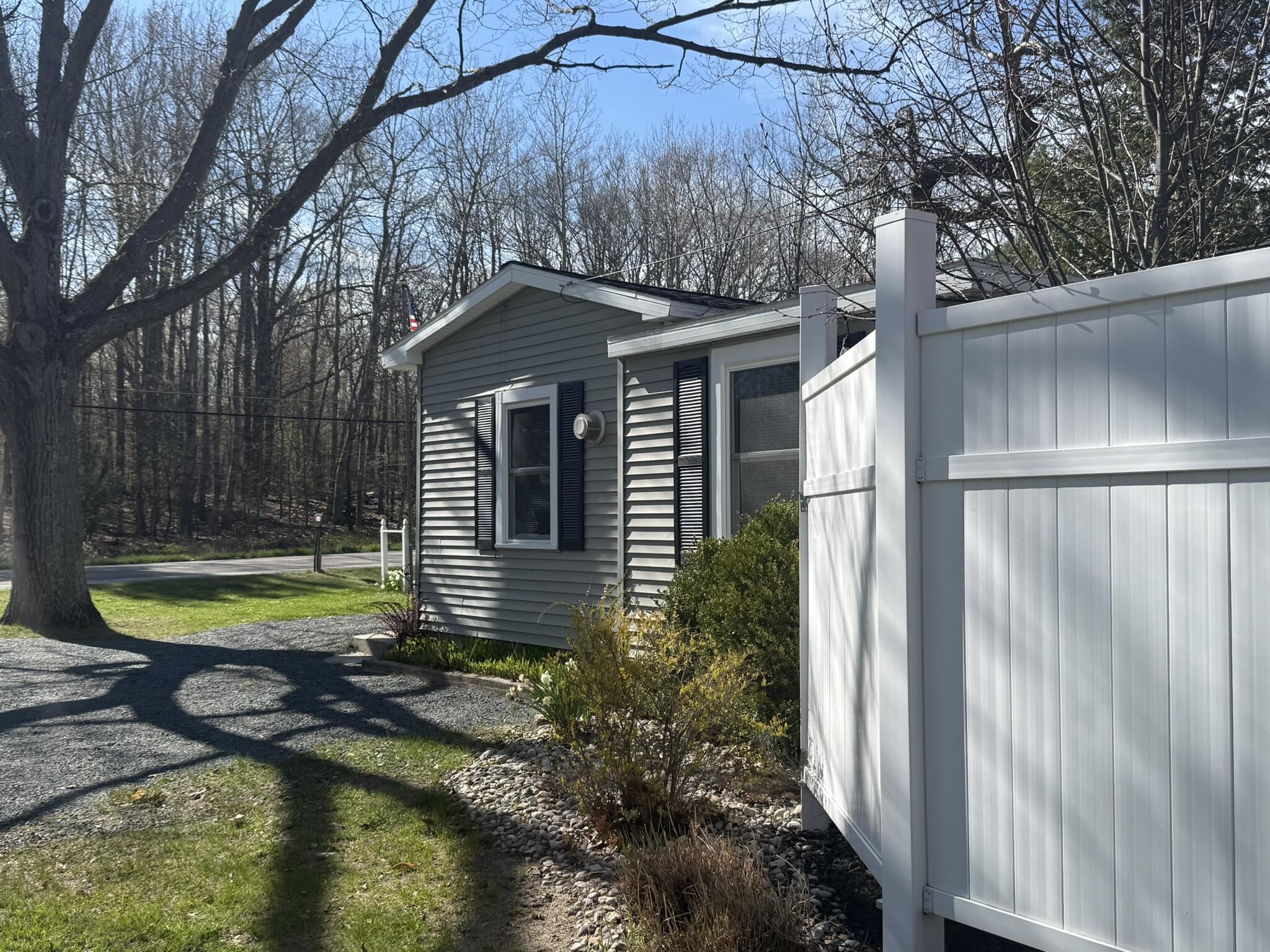 2148 N Lakeshore Drive Ludington MI 49431
