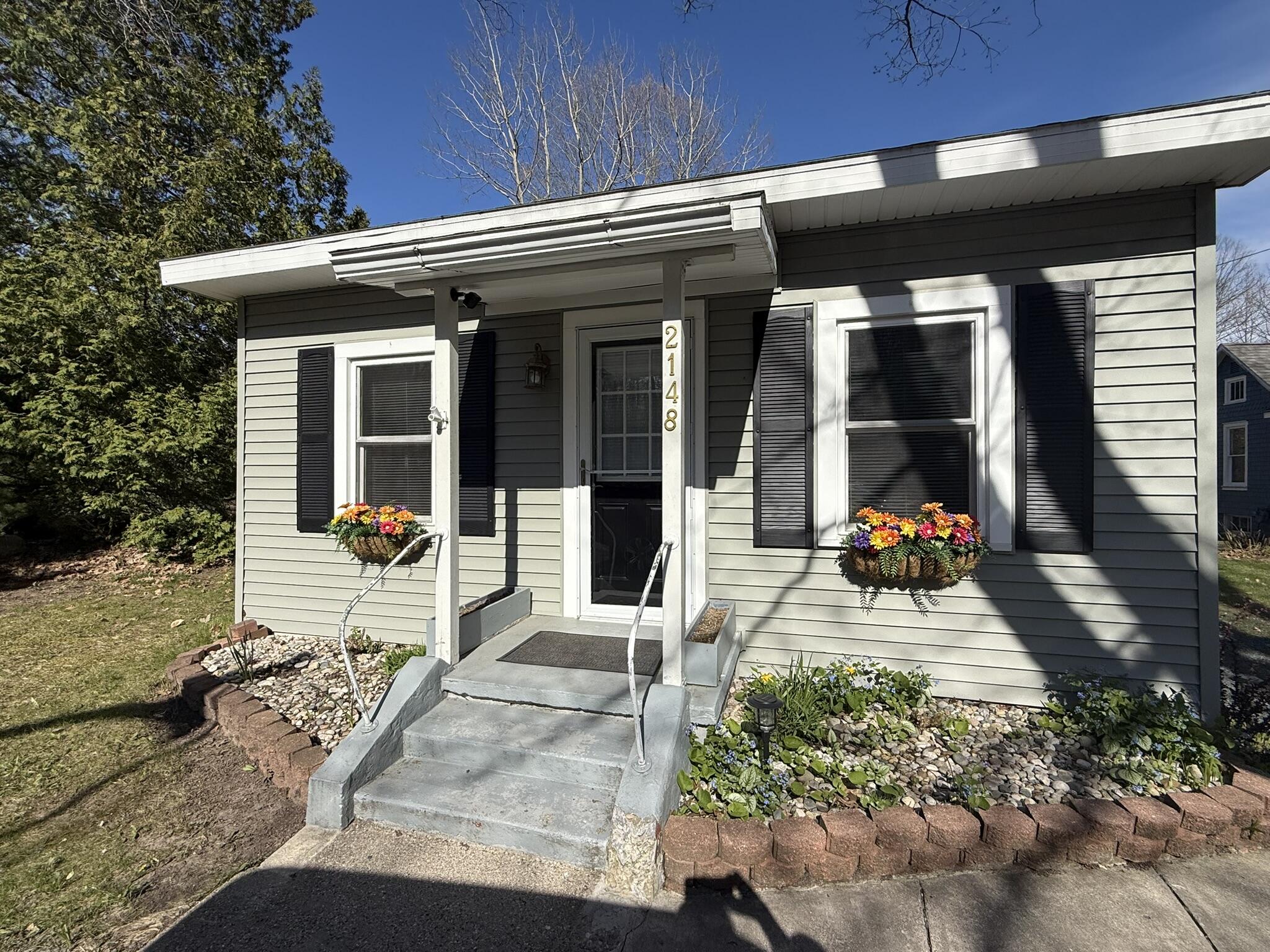 2148 N Lakeshore Drive Ludington MI 49431