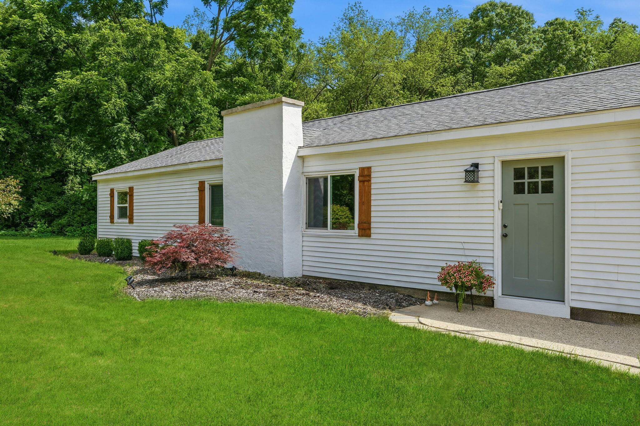 6436 Myers Lake Avenue NE Rockford MI 49341